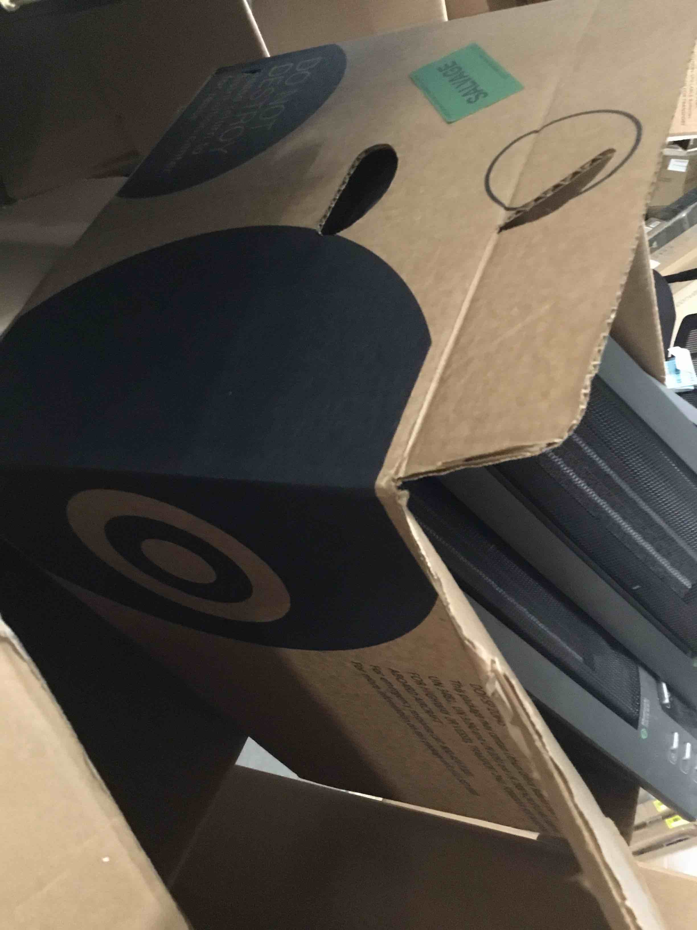 https://s3.amazonaws.com/lotting-images-prod/bidfta/YEL3919384_1701293293032.jpeg