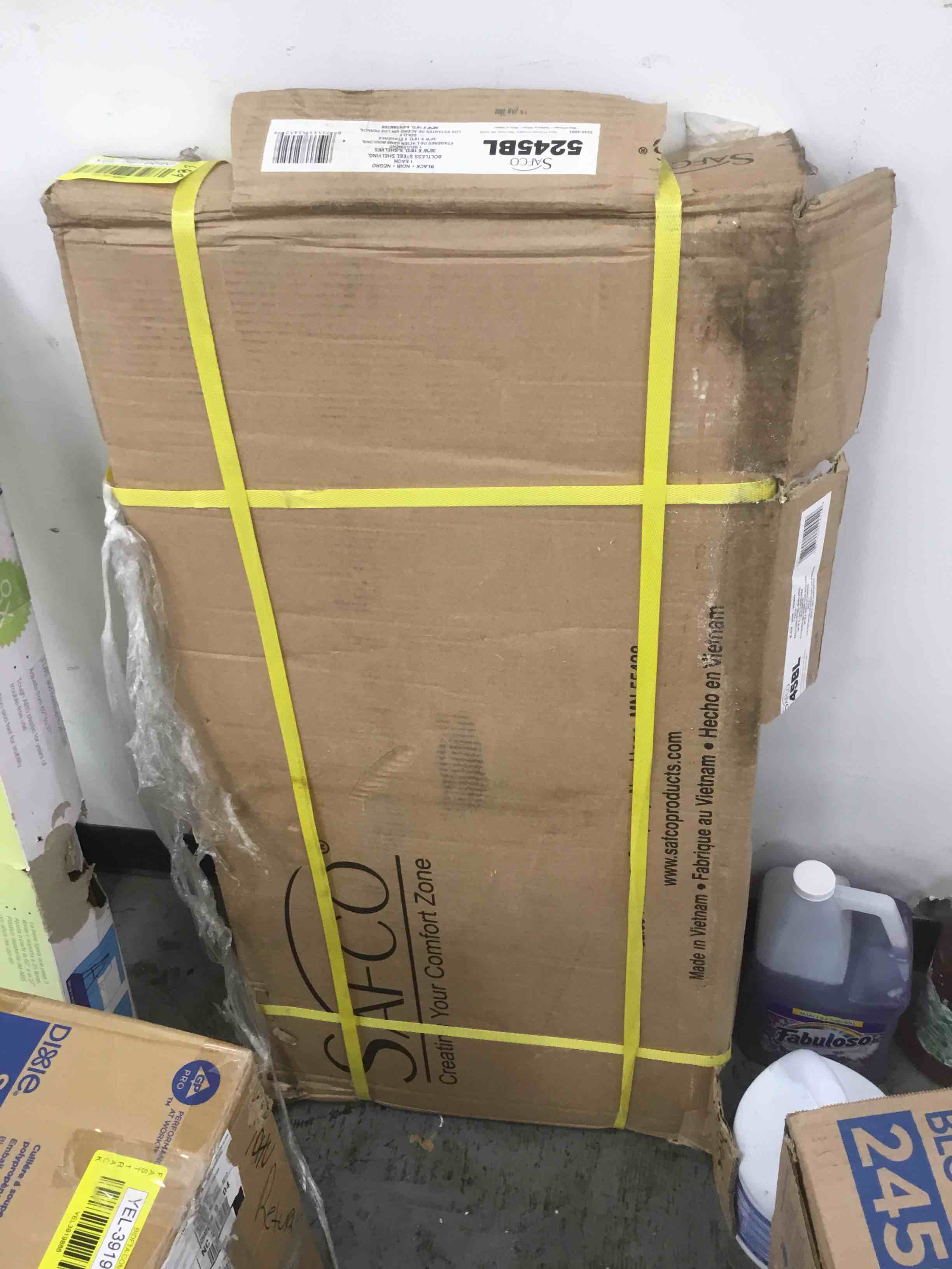 https://s3.amazonaws.com/lotting-images-prod/bidfta/YEL3919890_1702133936091.jpeg