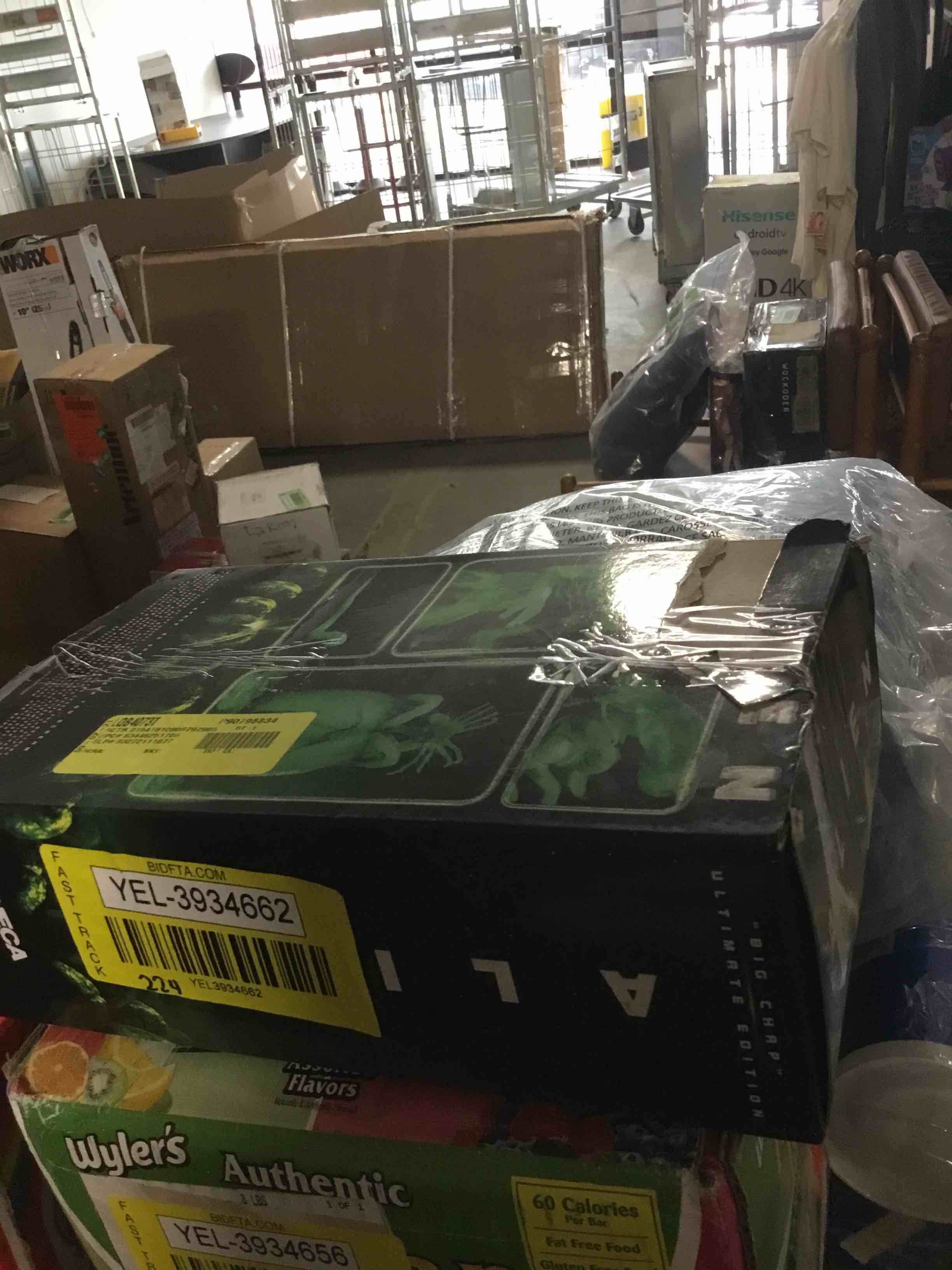 https://s3.amazonaws.com/lotting-images-prod/bidfta/YEL3934662_1684270277270.jpeg