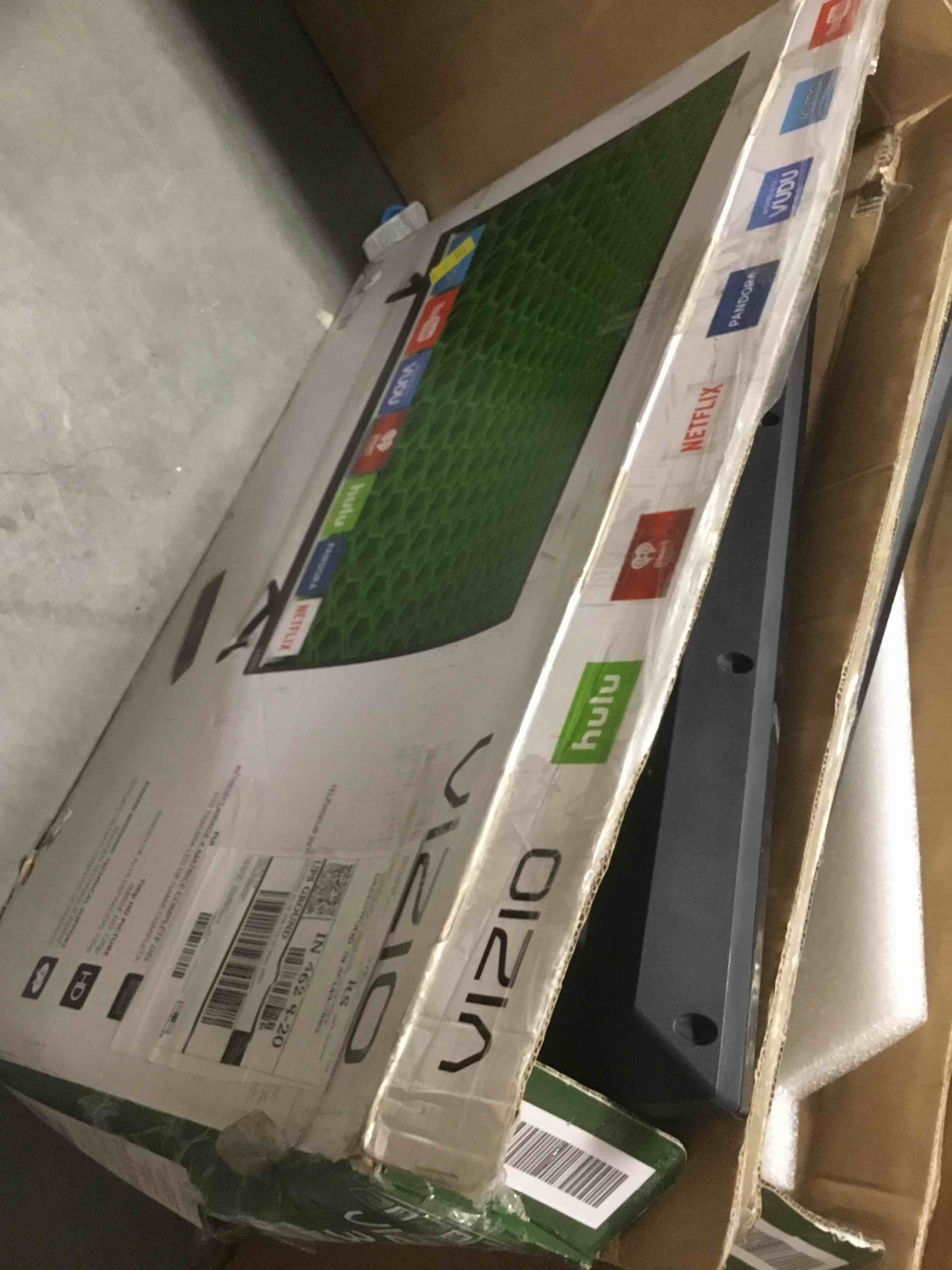 https://s3.amazonaws.com/lotting-images-prod/bidfta/YEL3936302_1686669445965.jpeg