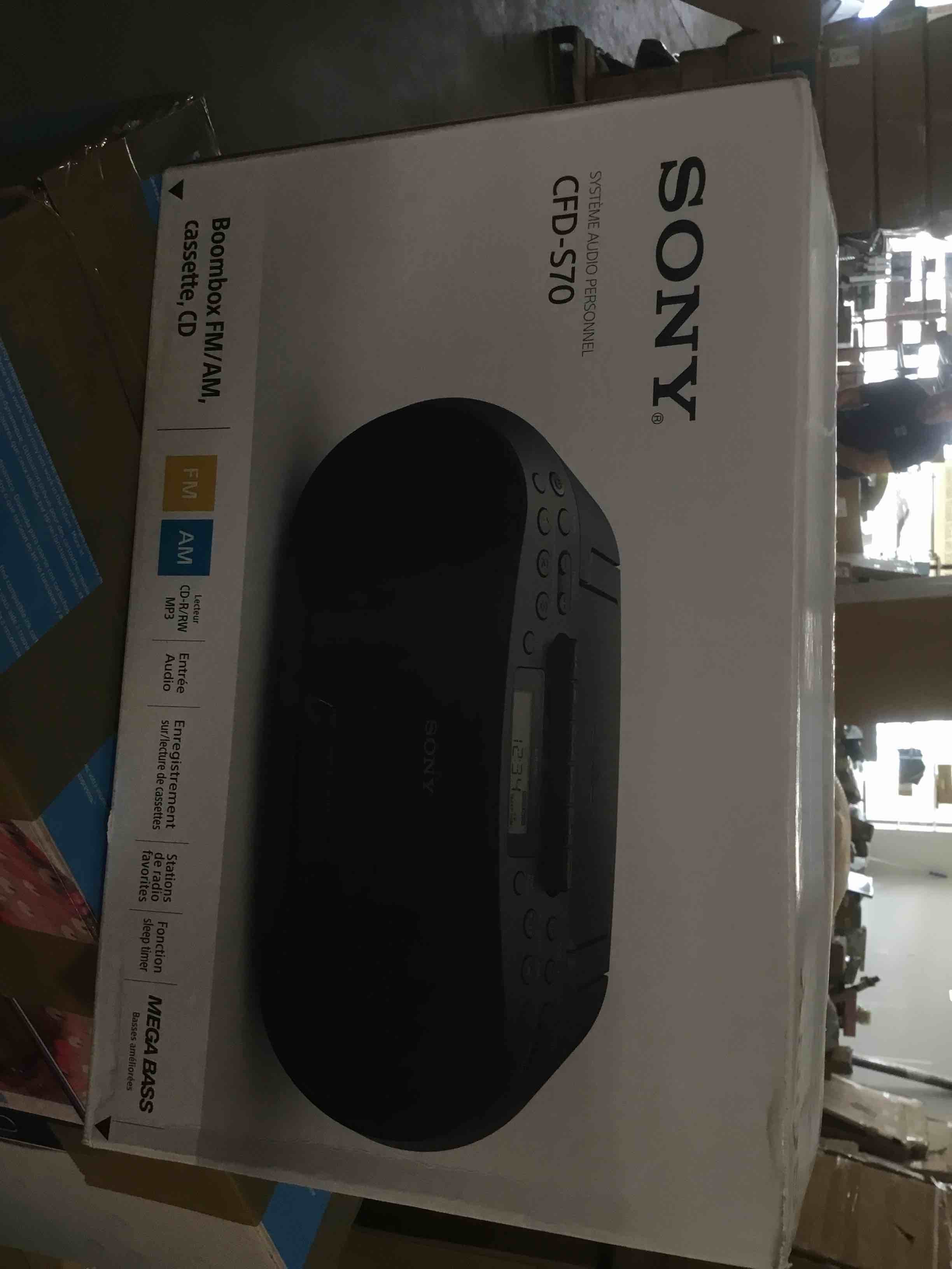 https://s3.amazonaws.com/lotting-images-prod/bidfta/YEL3936311_1686673982127.jpeg