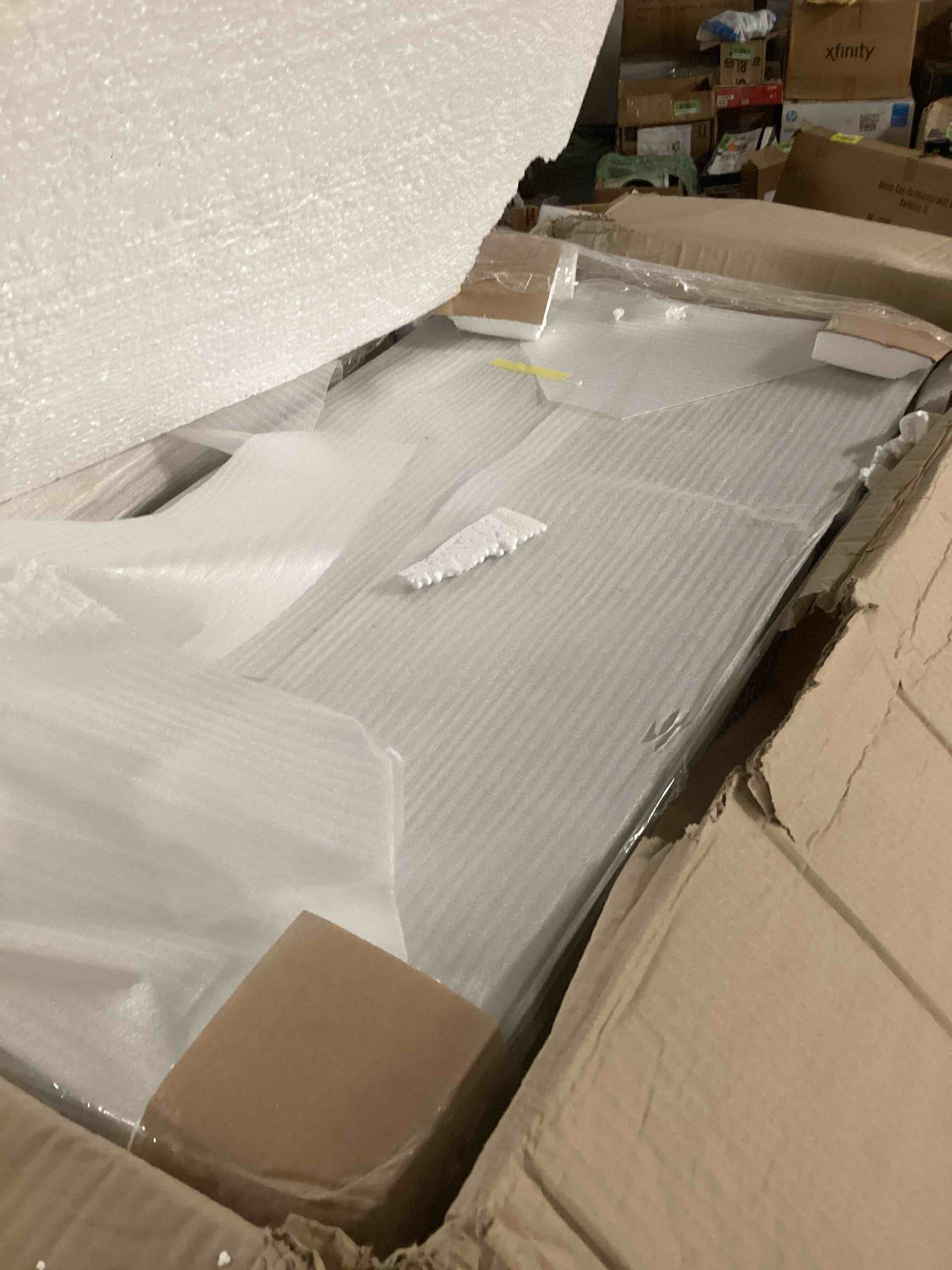 https://s3.amazonaws.com/lotting-images-prod/bidfta/YEL3936329_1686746876326.jpeg