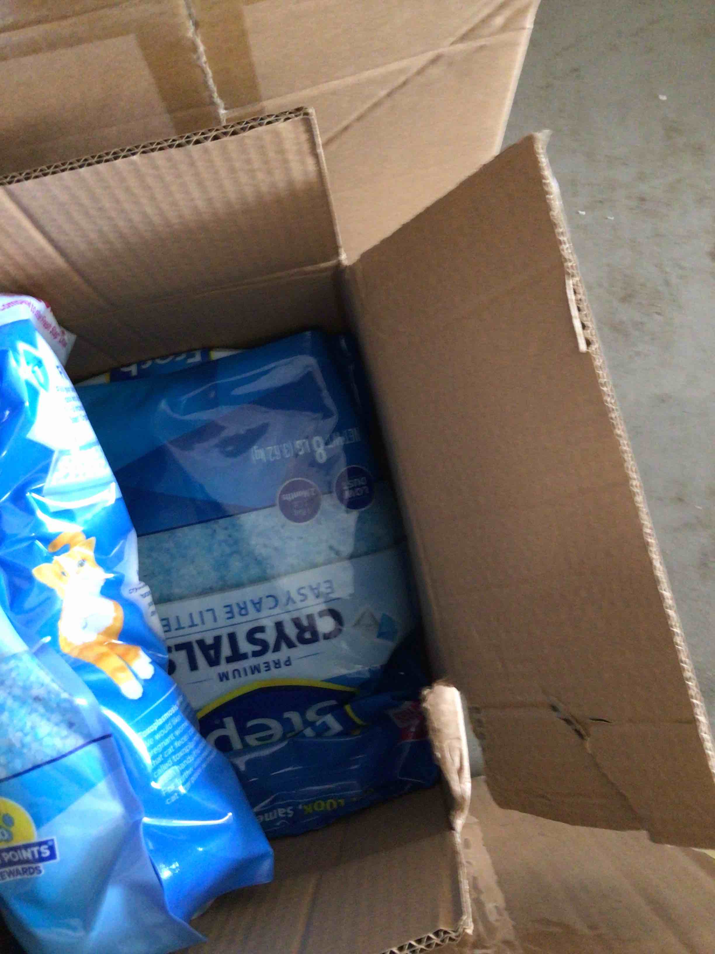 https://s3.amazonaws.com/lotting-images-prod/bidfta/YEL3937758_1684764824672.jpeg