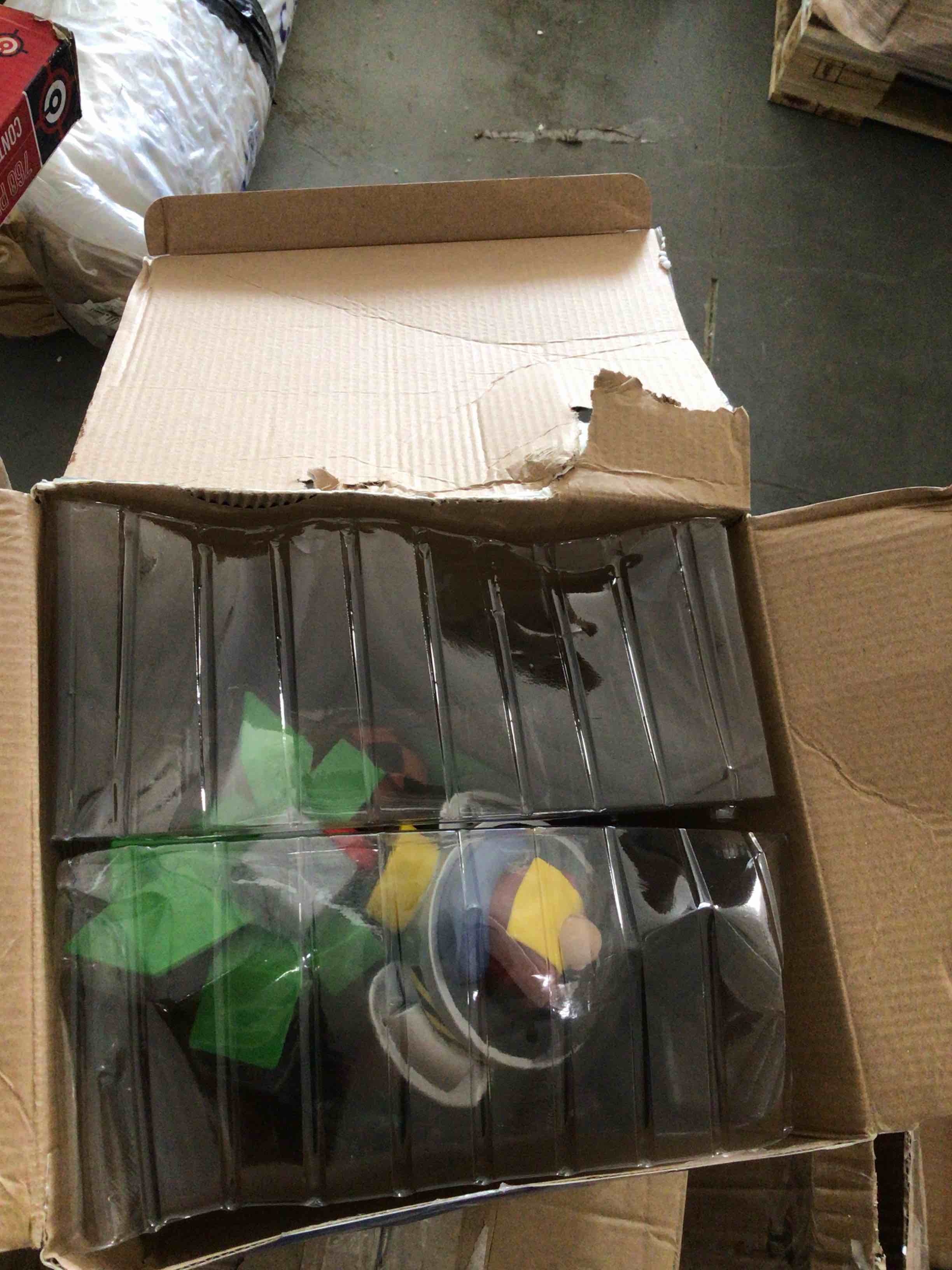 https://s3.amazonaws.com/lotting-images-prod/bidfta/YEL3937760_1684765285222.jpeg