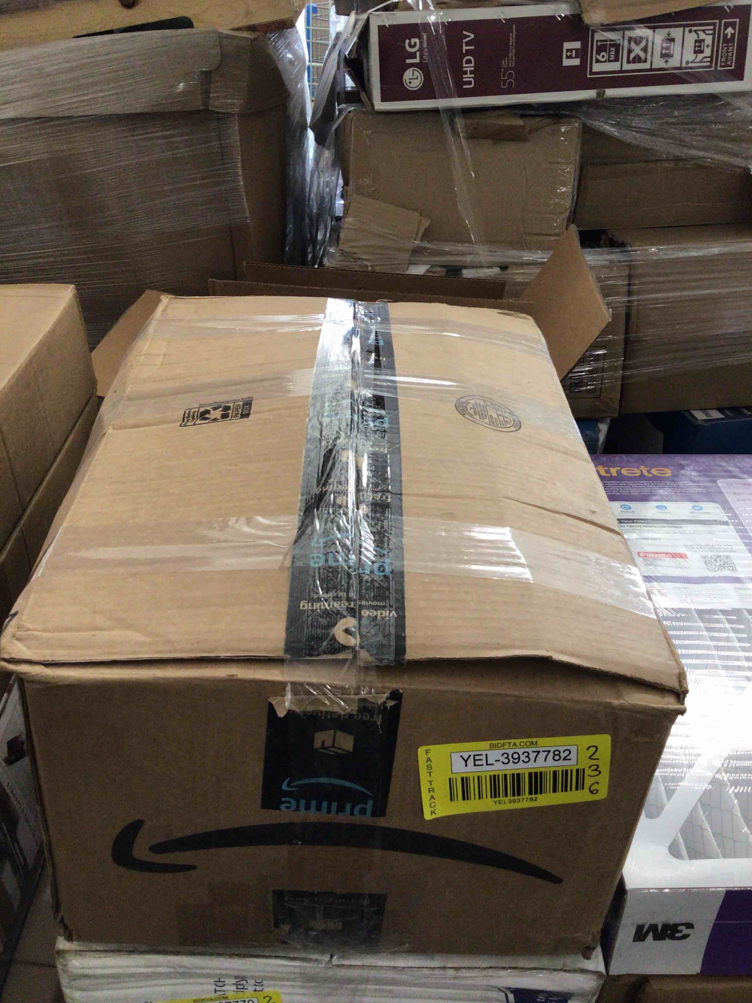 https://s3.amazonaws.com/lotting-images-prod/bidfta/YEL3937782_1684774337746.jpeg