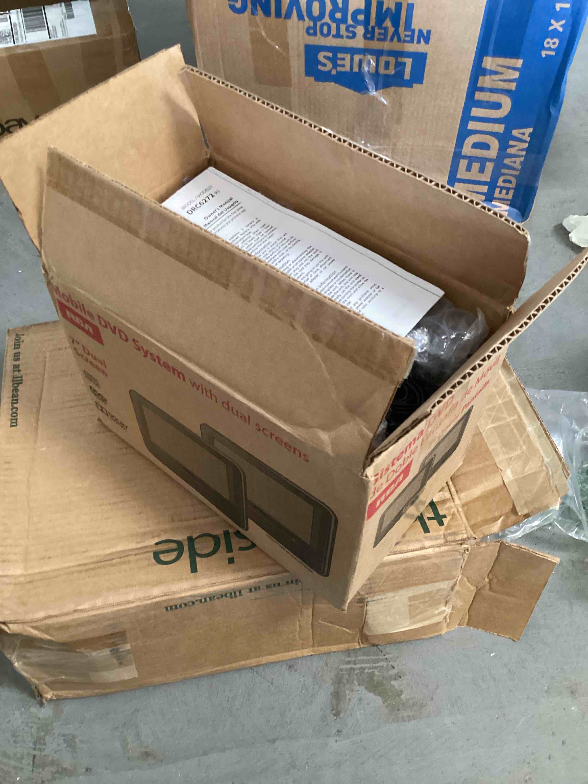 https://s3.amazonaws.com/lotting-images-prod/bidfta/YEL3938693_1690813963222.jpeg