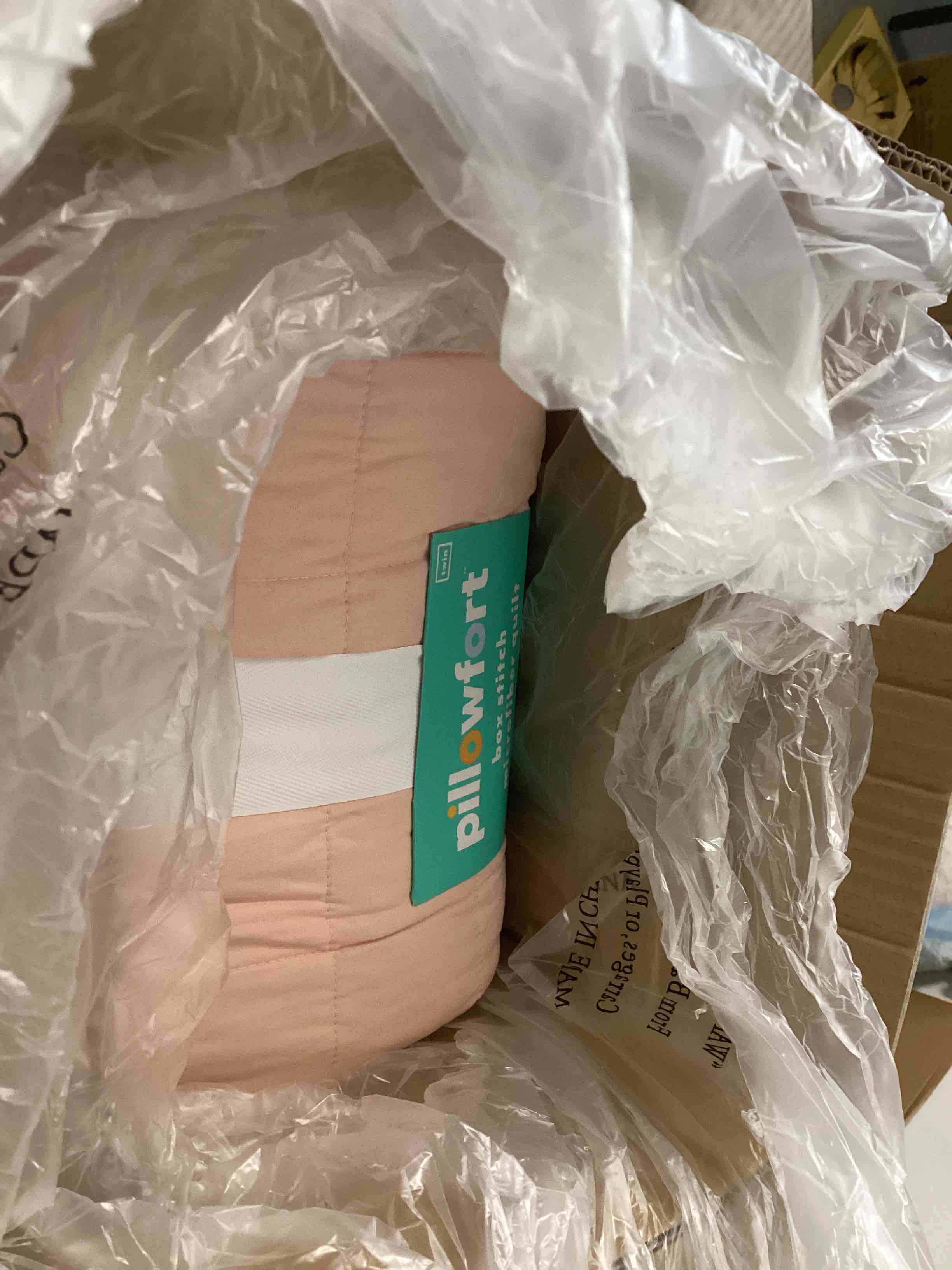 https://s3.amazonaws.com/lotting-images-prod/bidfta/YEL3938854_1692912785987.jpeg