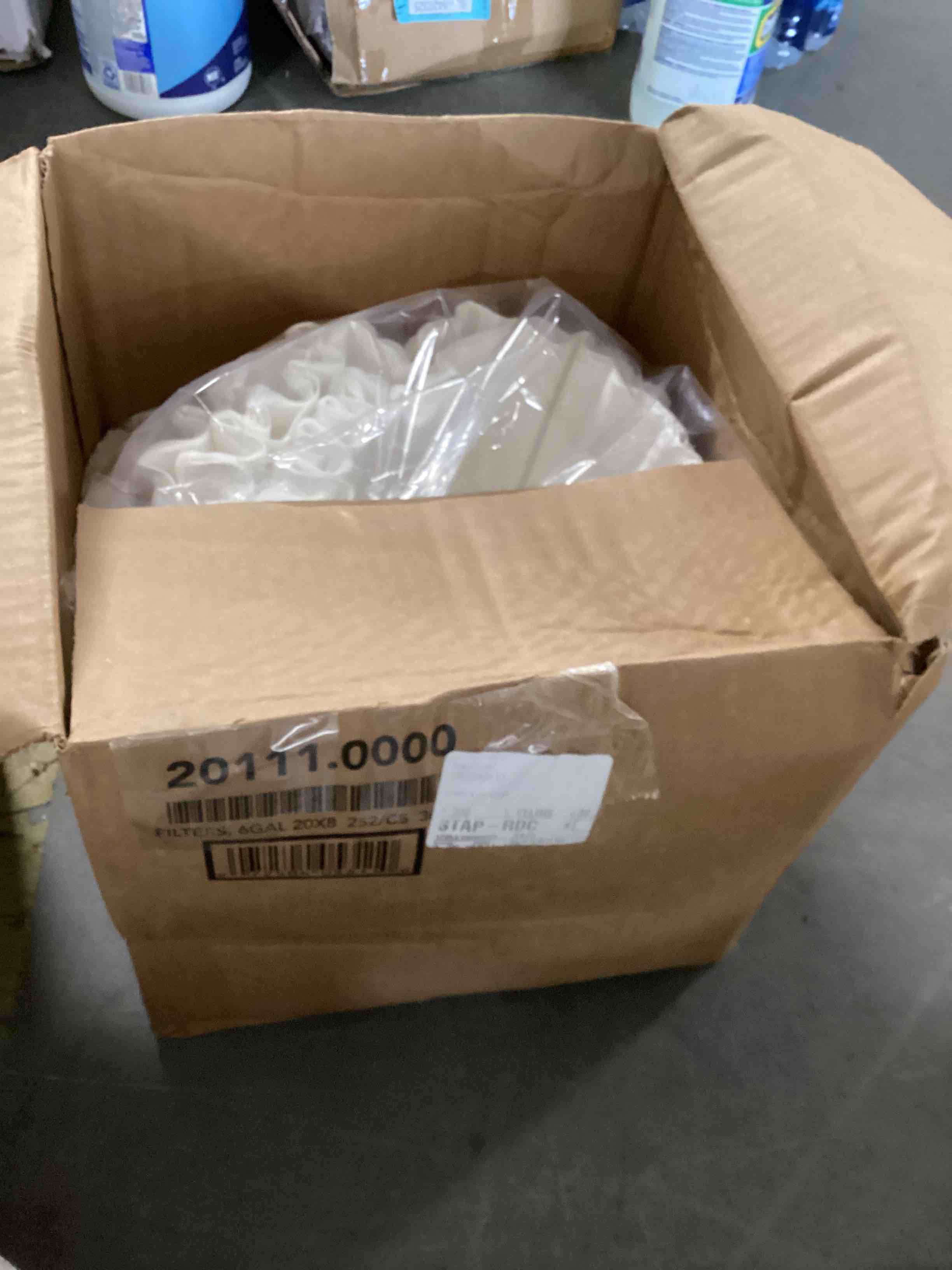 https://s3.amazonaws.com/lotting-images-prod/bidfta/YEL3939201_1694027655285.jpeg