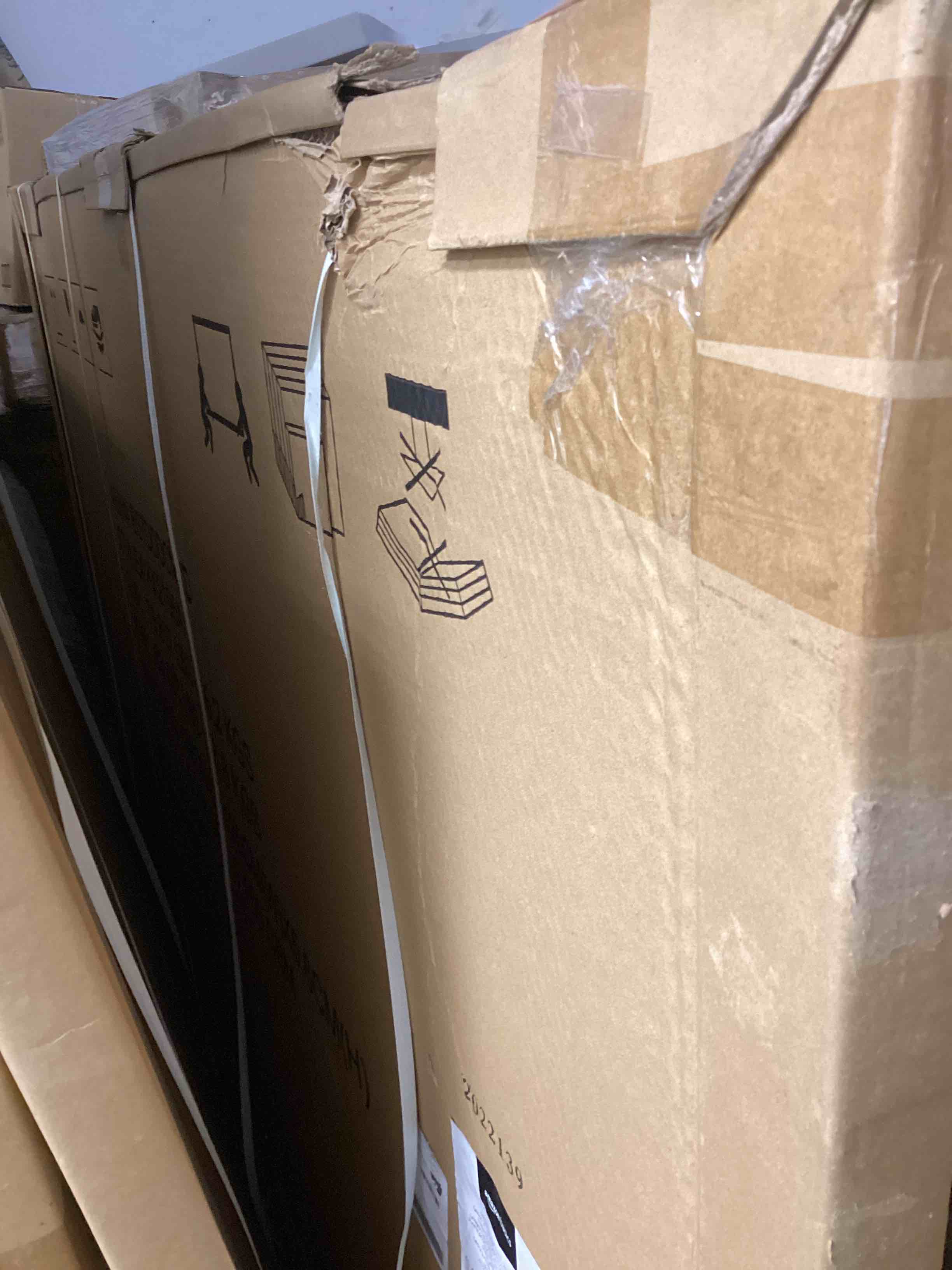 https://s3.amazonaws.com/lotting-images-prod/bidfta/YEL3939234_1694114785705.jpeg