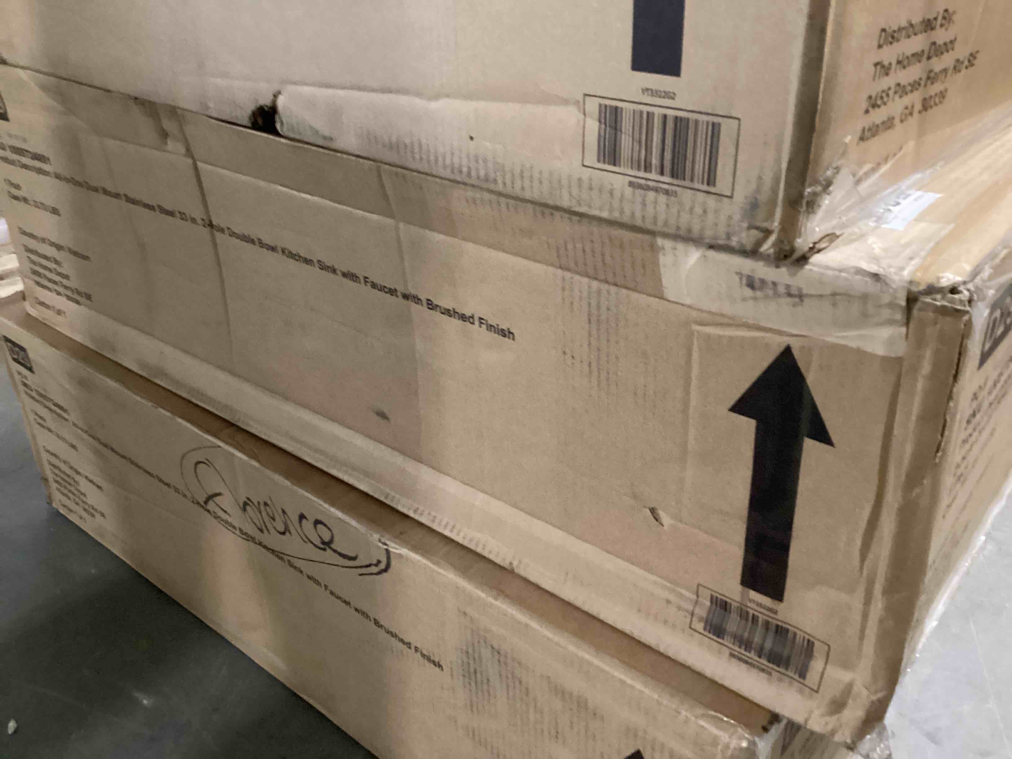 https://s3.amazonaws.com/lotting-images-prod/bidfta/YEL3941315_1690996026760.jpeg