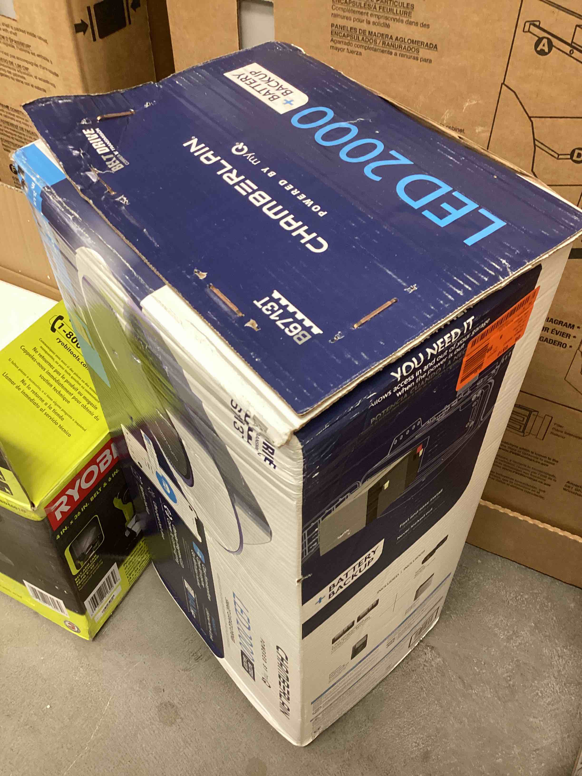 https://s3.amazonaws.com/lotting-images-prod/bidfta/YEL3941482_1691183177562.jpeg
