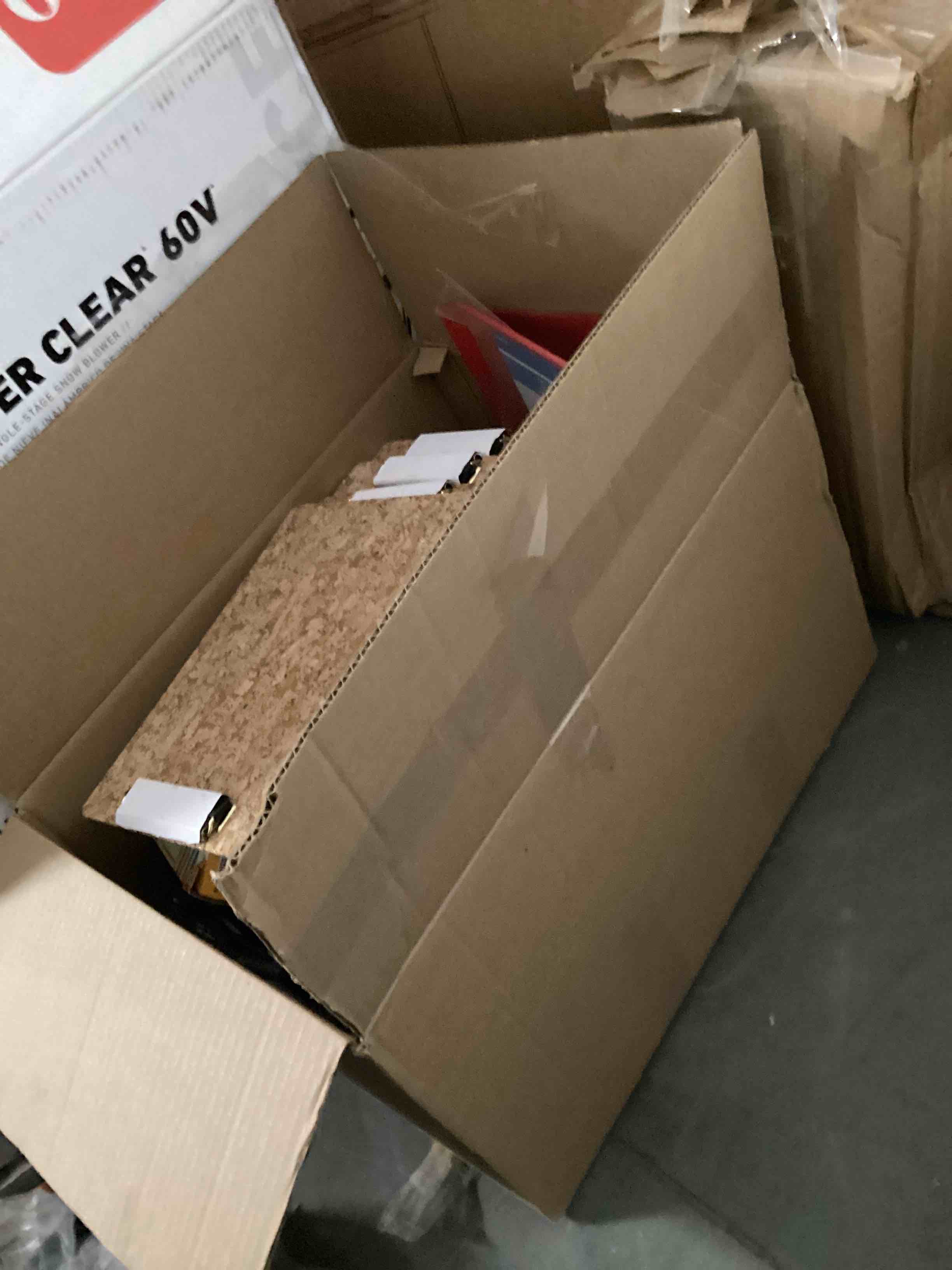 https://s3.amazonaws.com/lotting-images-prod/bidfta/YEL3942023_1694187446243.jpeg