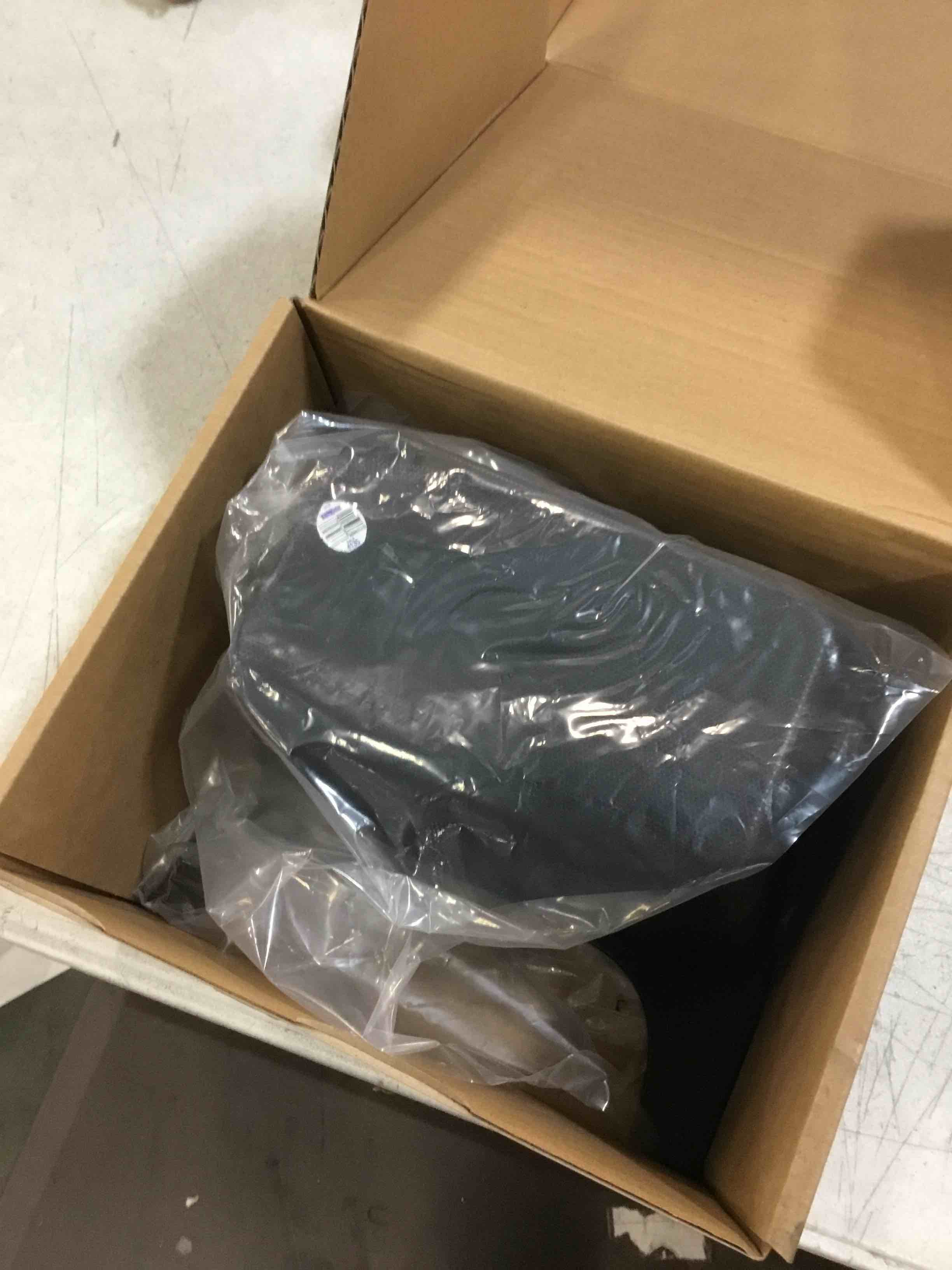 https://s3.amazonaws.com/lotting-images-prod/bidfta/YEL3981824_1705850213717.jpeg