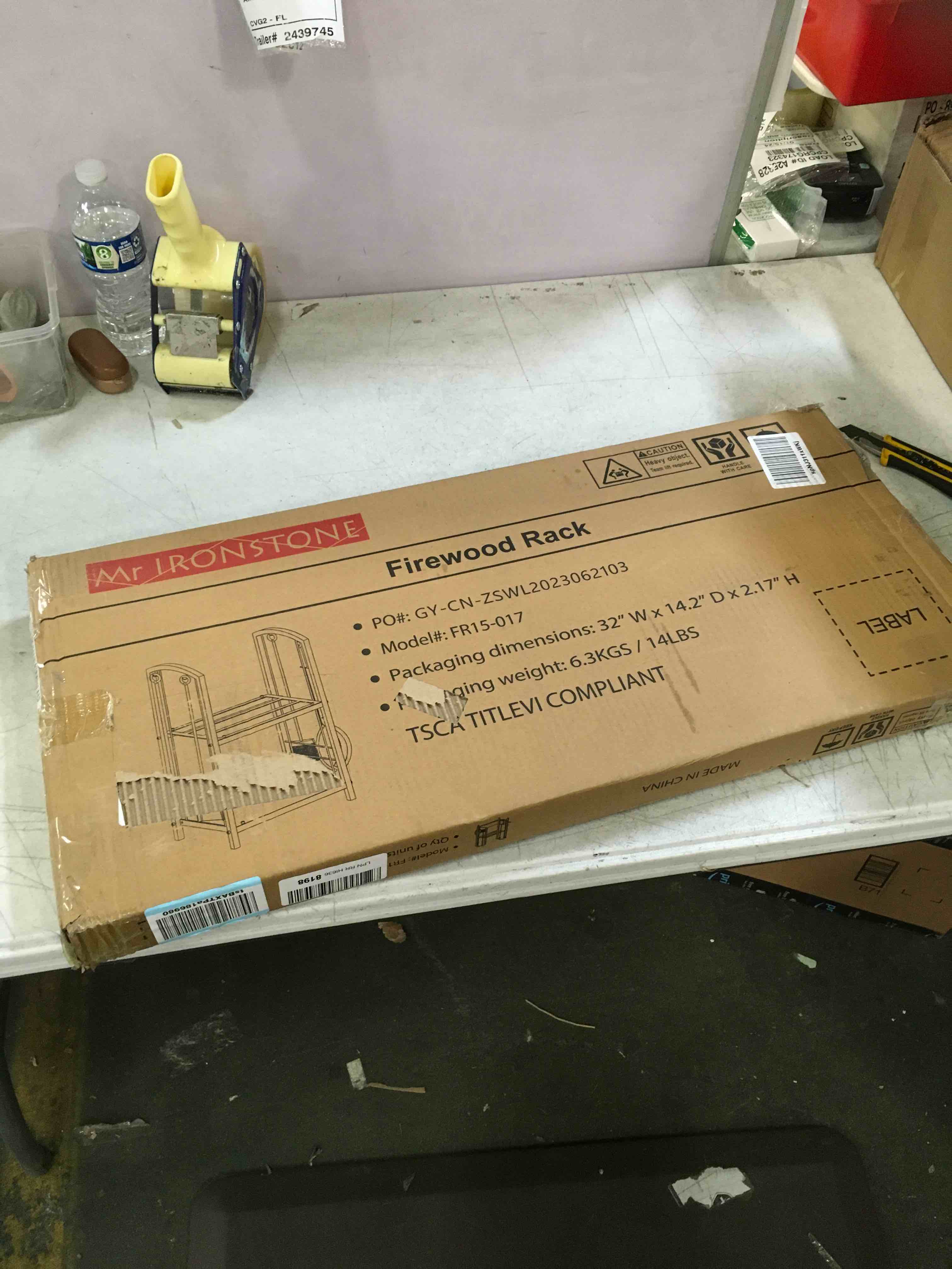 https://s3.amazonaws.com/lotting-images-prod/bidfta/YEL3981913_1705863754021.jpeg