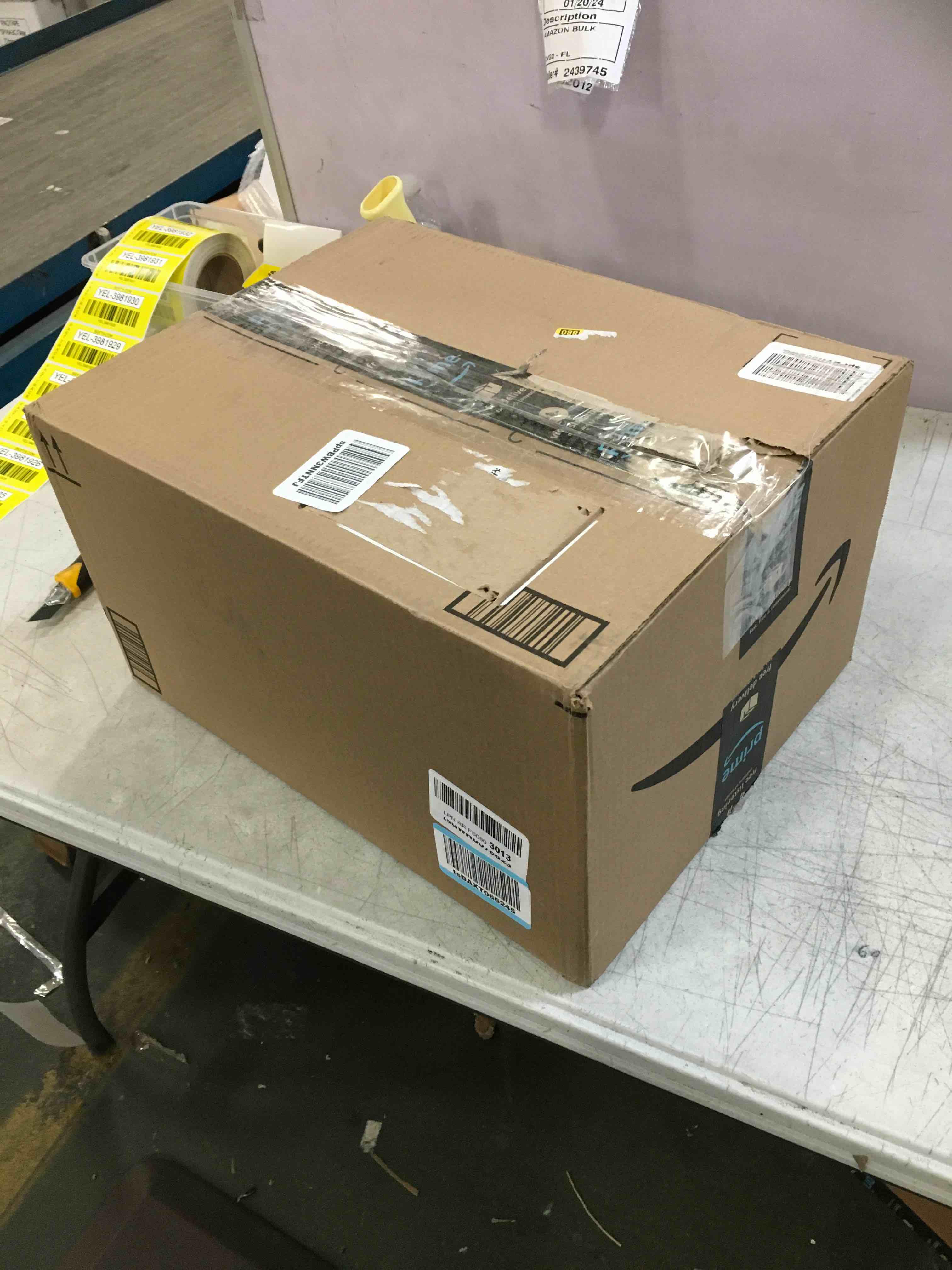 https://s3.amazonaws.com/lotting-images-prod/bidfta/YEL3981921_1705864583208.jpeg