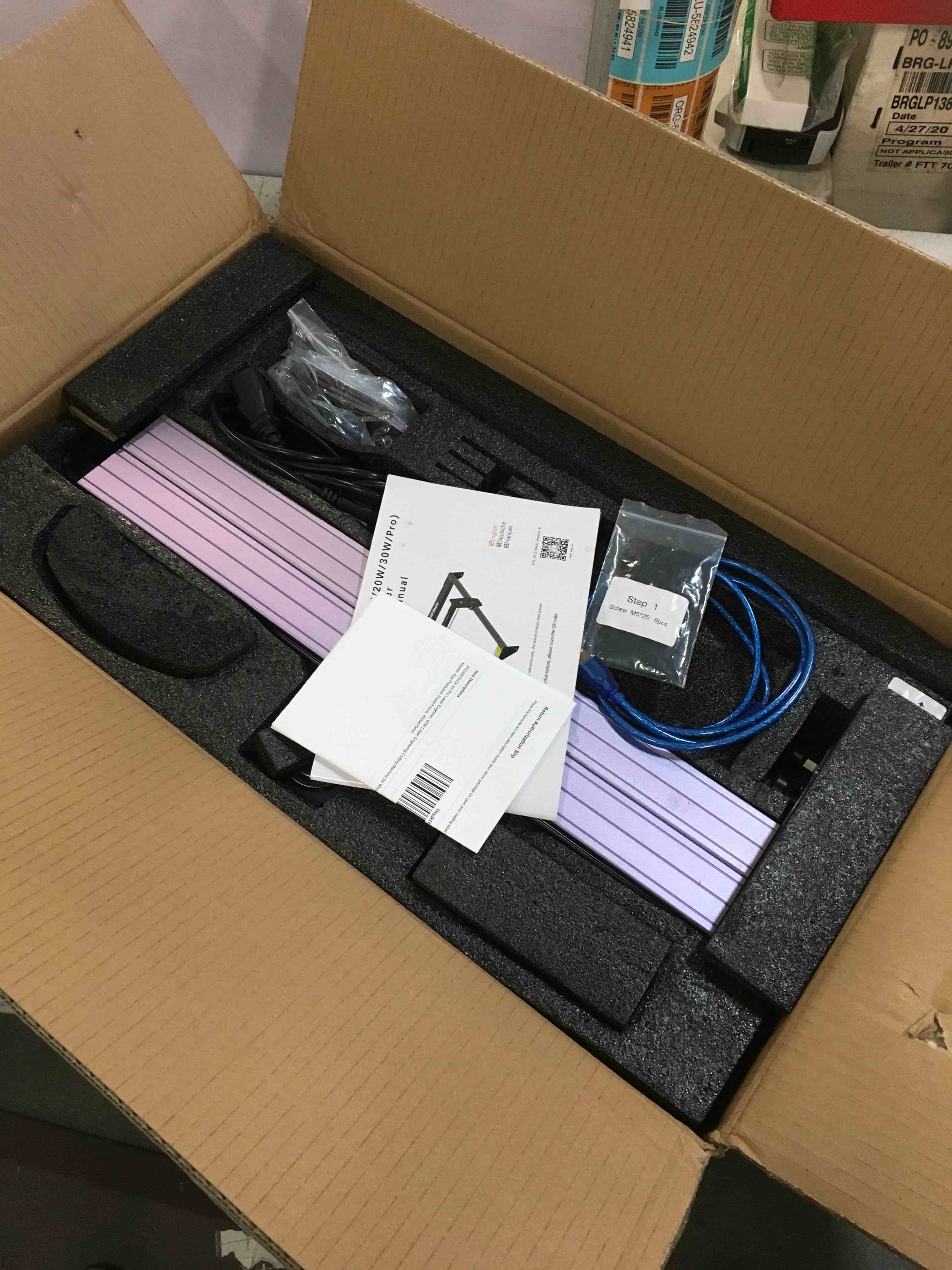 https://s3.amazonaws.com/lotting-images-prod/bidfta/YEL3981967_1705871222574.jpeg