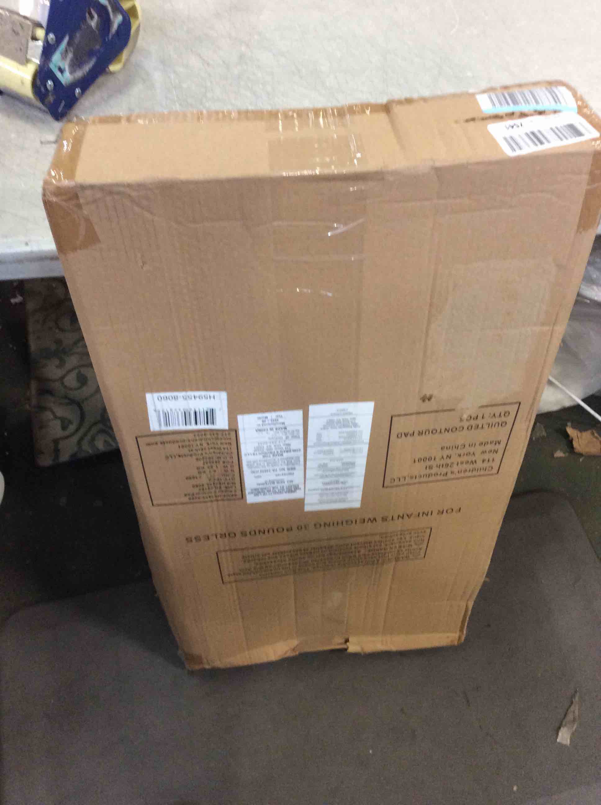 https://s3.amazonaws.com/lotting-images-prod/bidfta/YEL3982083_1705947808780.jpeg