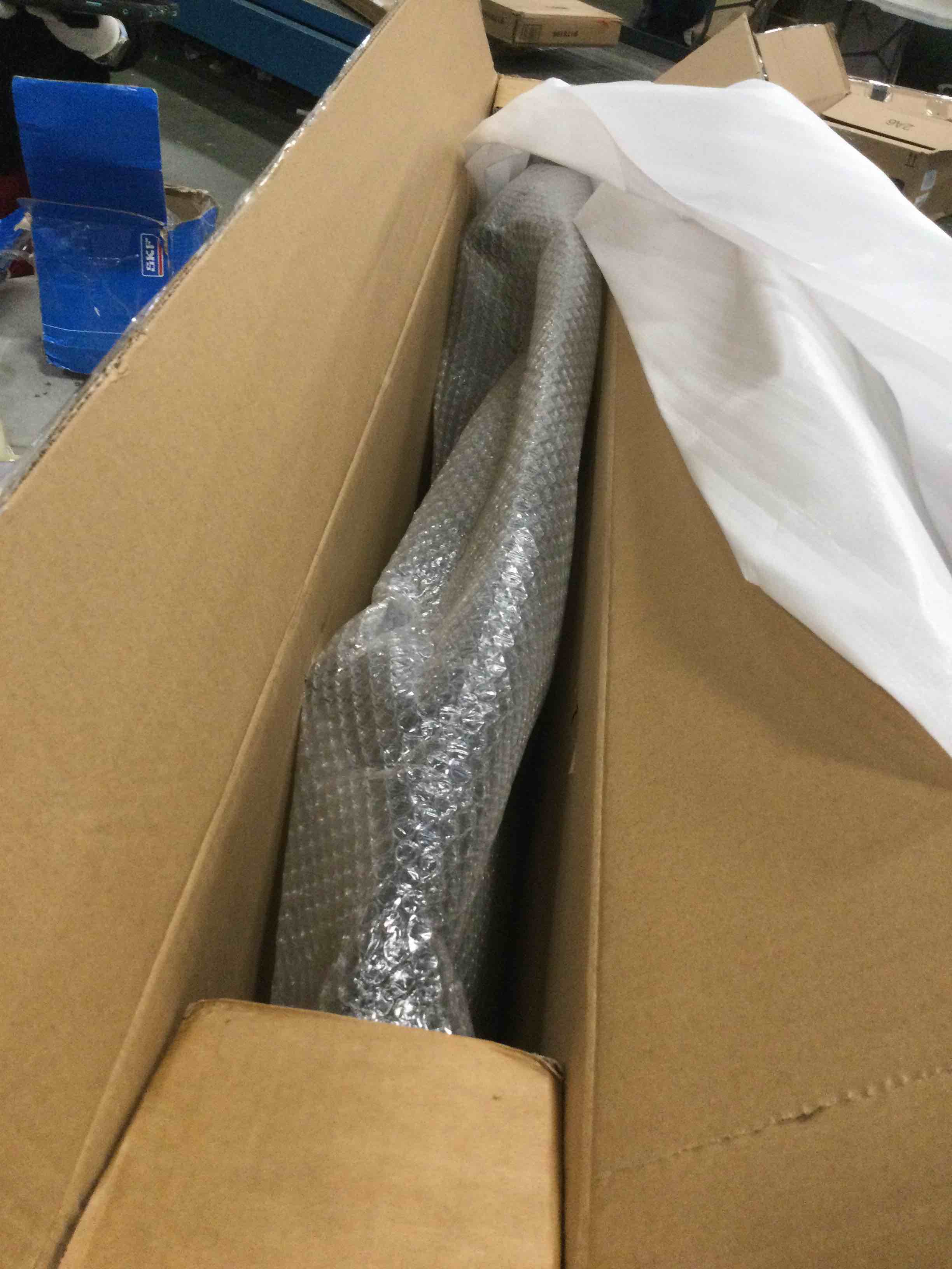 https://s3.amazonaws.com/lotting-images-prod/bidfta/YEL3982160_1706099730649.jpeg