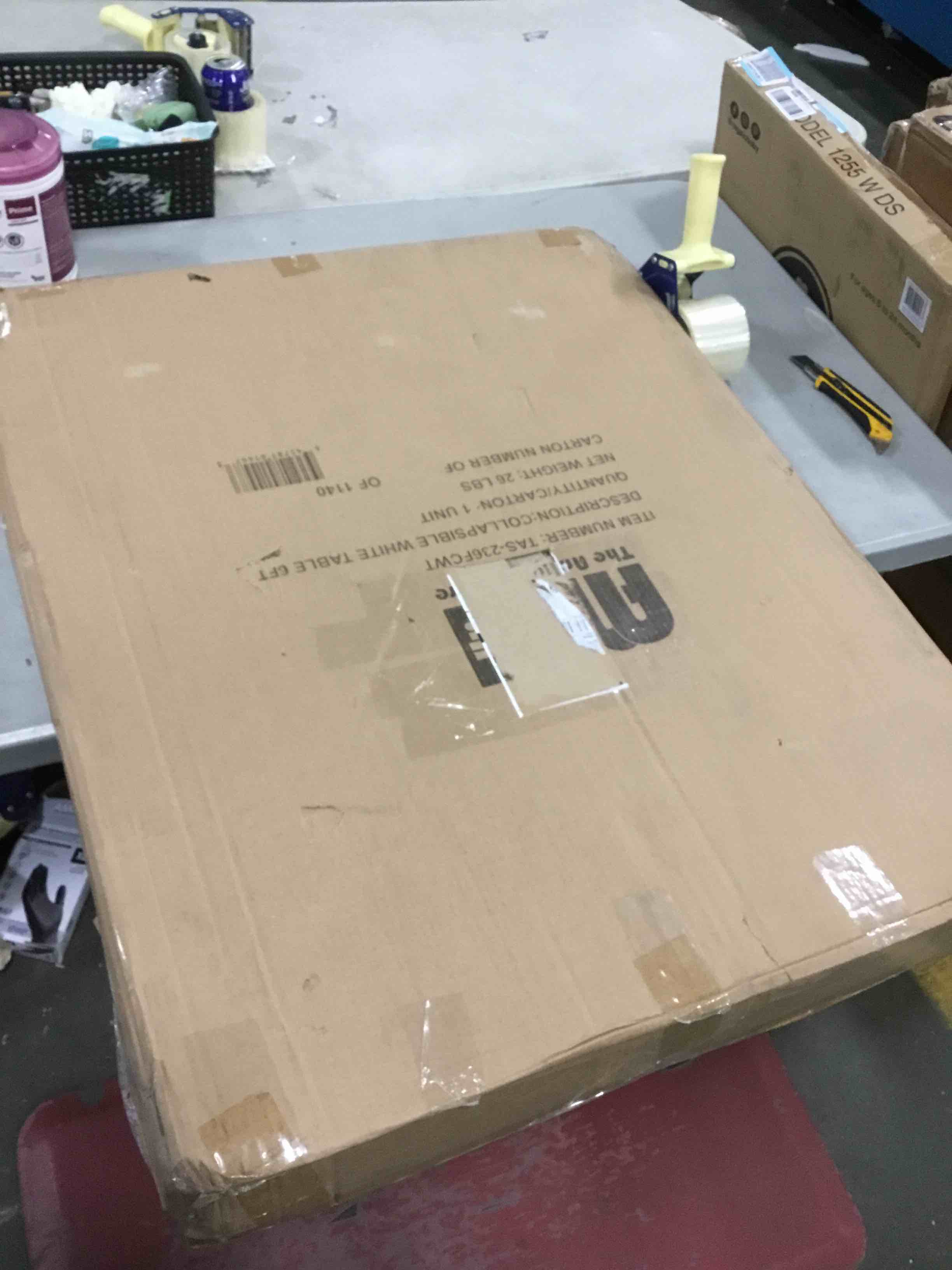 https://s3.amazonaws.com/lotting-images-prod/bidfta/YEL3982201_1706105880802.jpeg