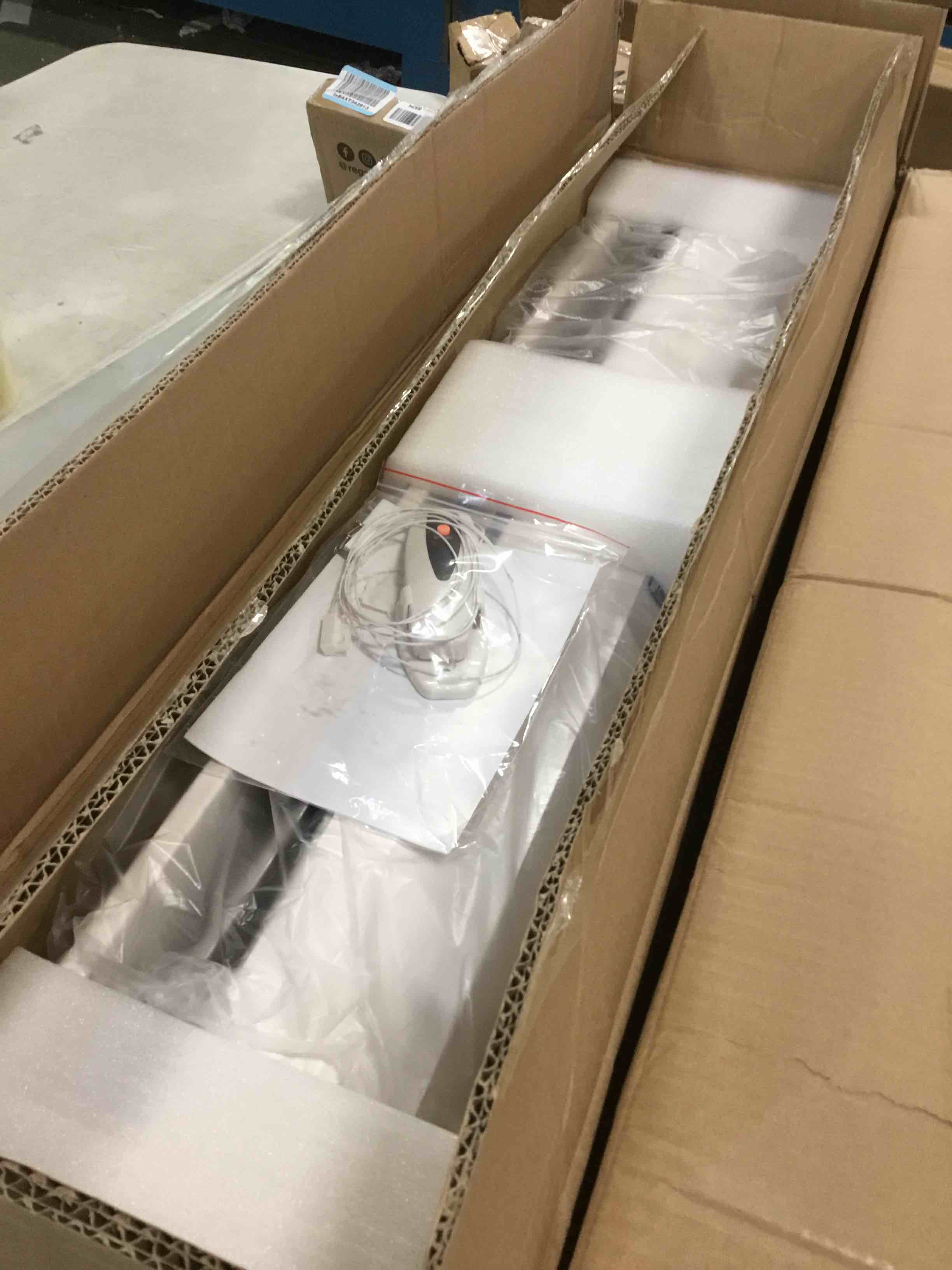 https://s3.amazonaws.com/lotting-images-prod/bidfta/YEL3982227_1706110670359.jpeg