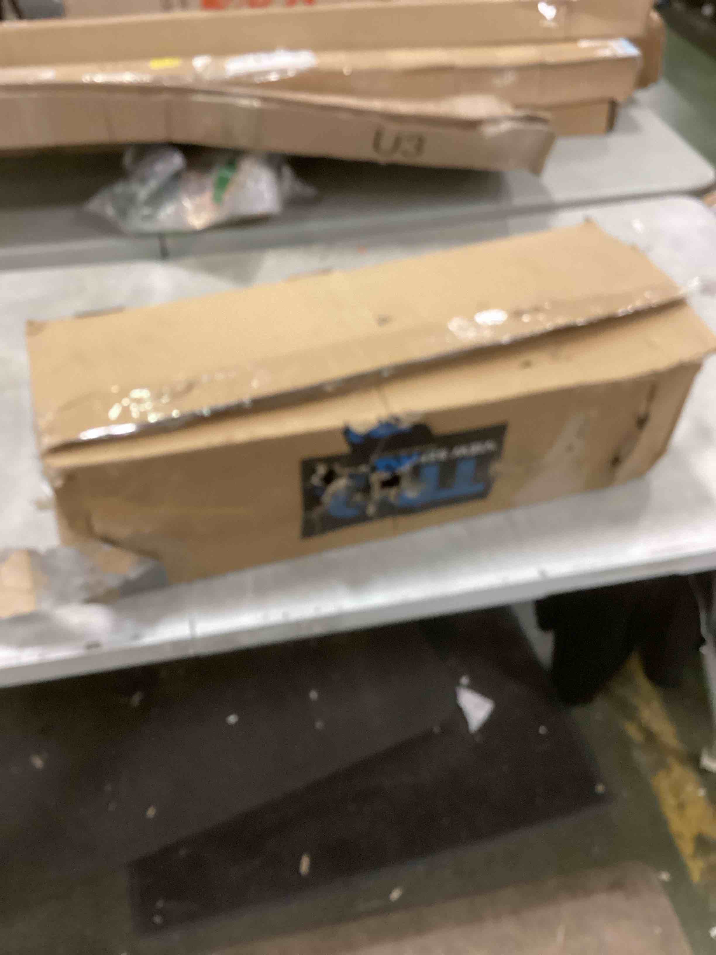 https://s3.amazonaws.com/lotting-images-prod/bidfta/YEL3982394_1706187817386.jpeg
