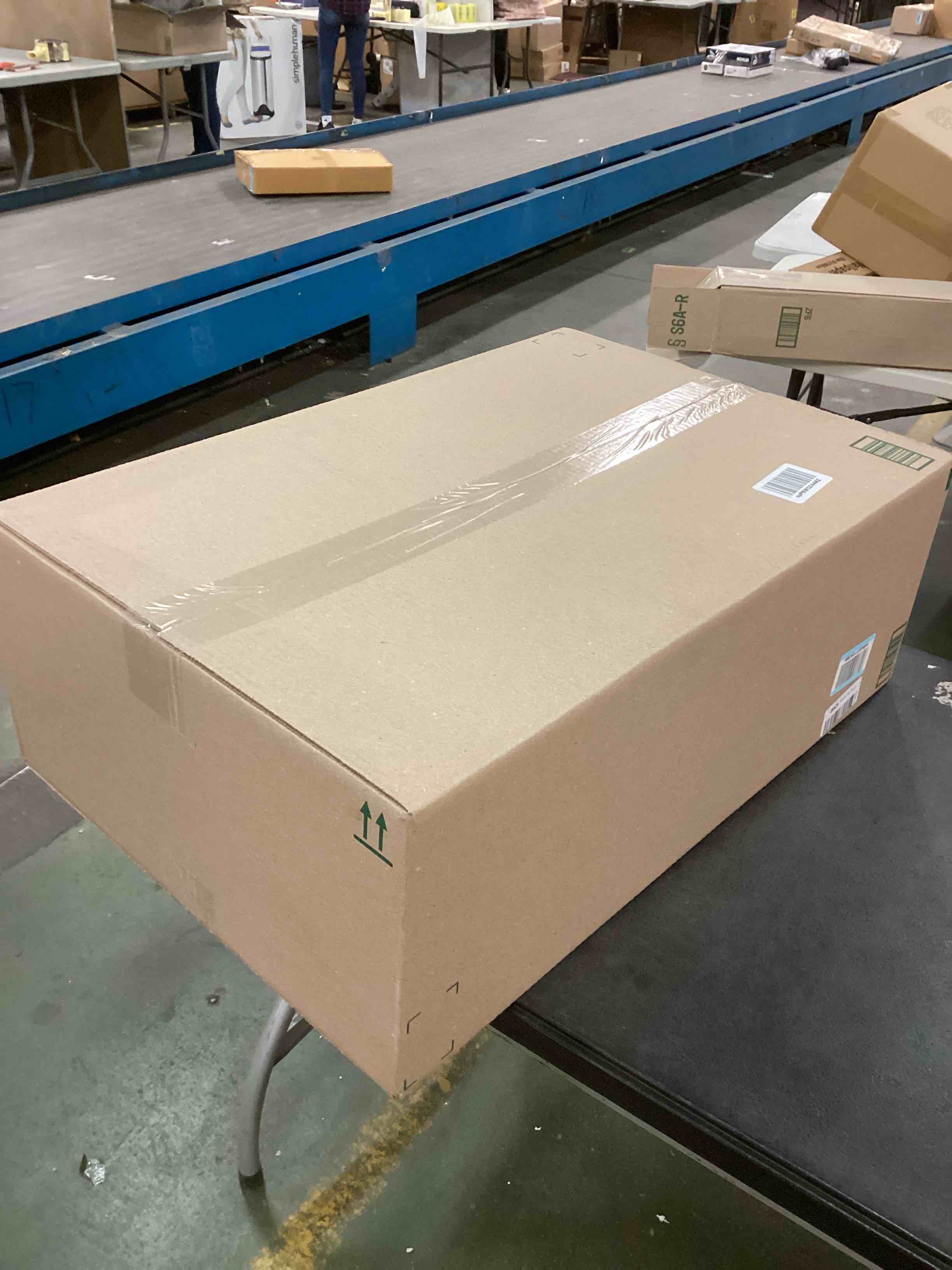 https://s3.amazonaws.com/lotting-images-prod/bidfta/YEL3982604_1706272188093.jpeg