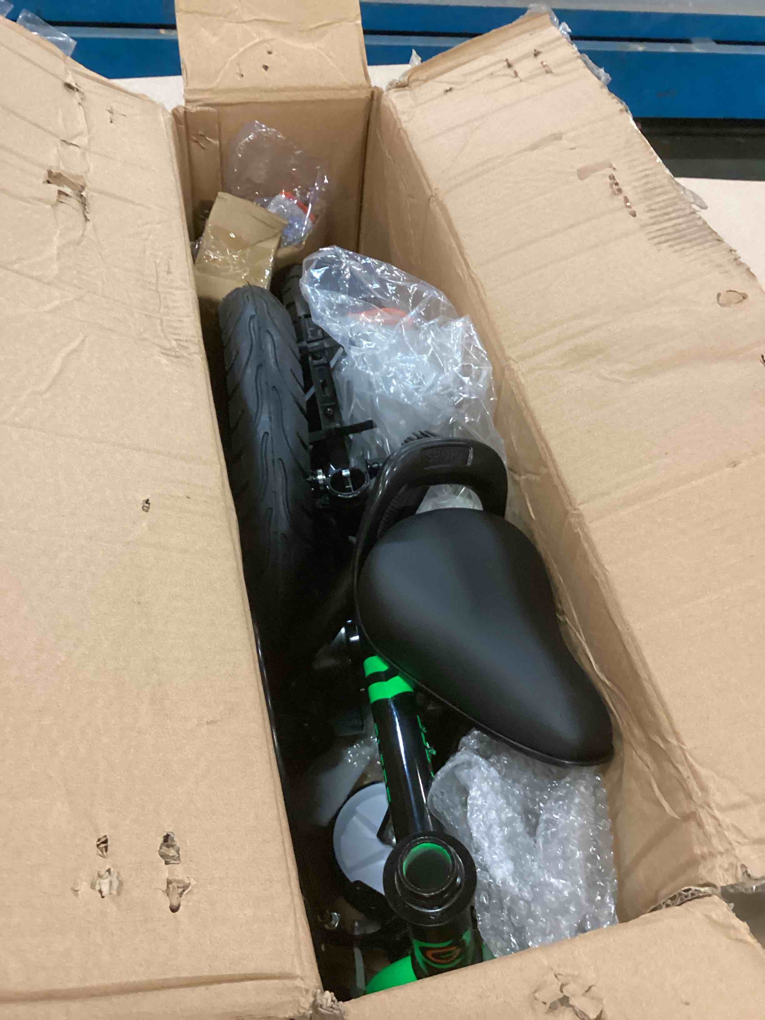 https://s3.amazonaws.com/lotting-images-prod/bidfta/YEL3982604_1706272230076.jpeg