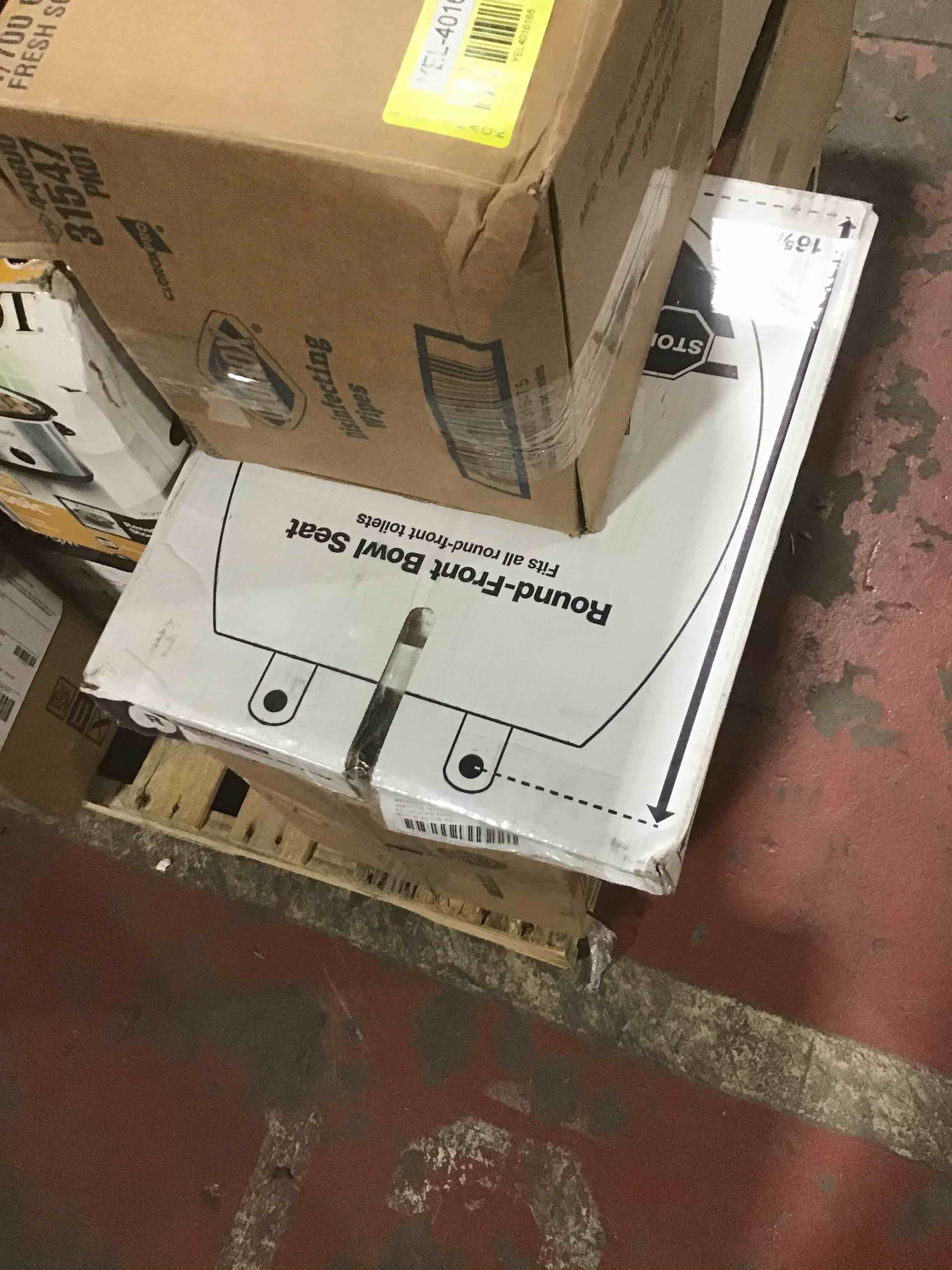 https://s3.amazonaws.com/lotting-images-prod/bidfta/YEL4016166_1693586635233.jpeg