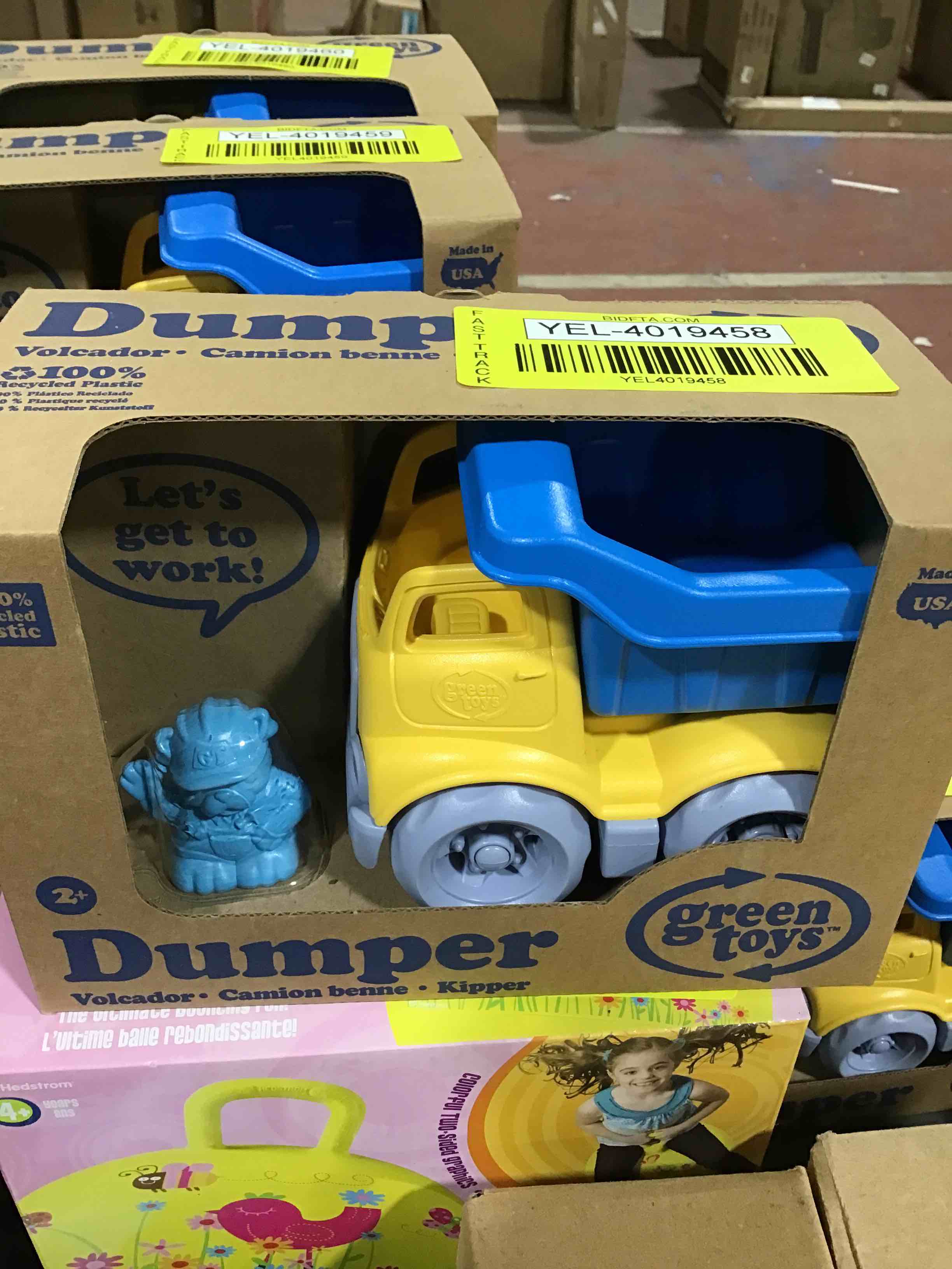 Dumper and keeper toy, green made product