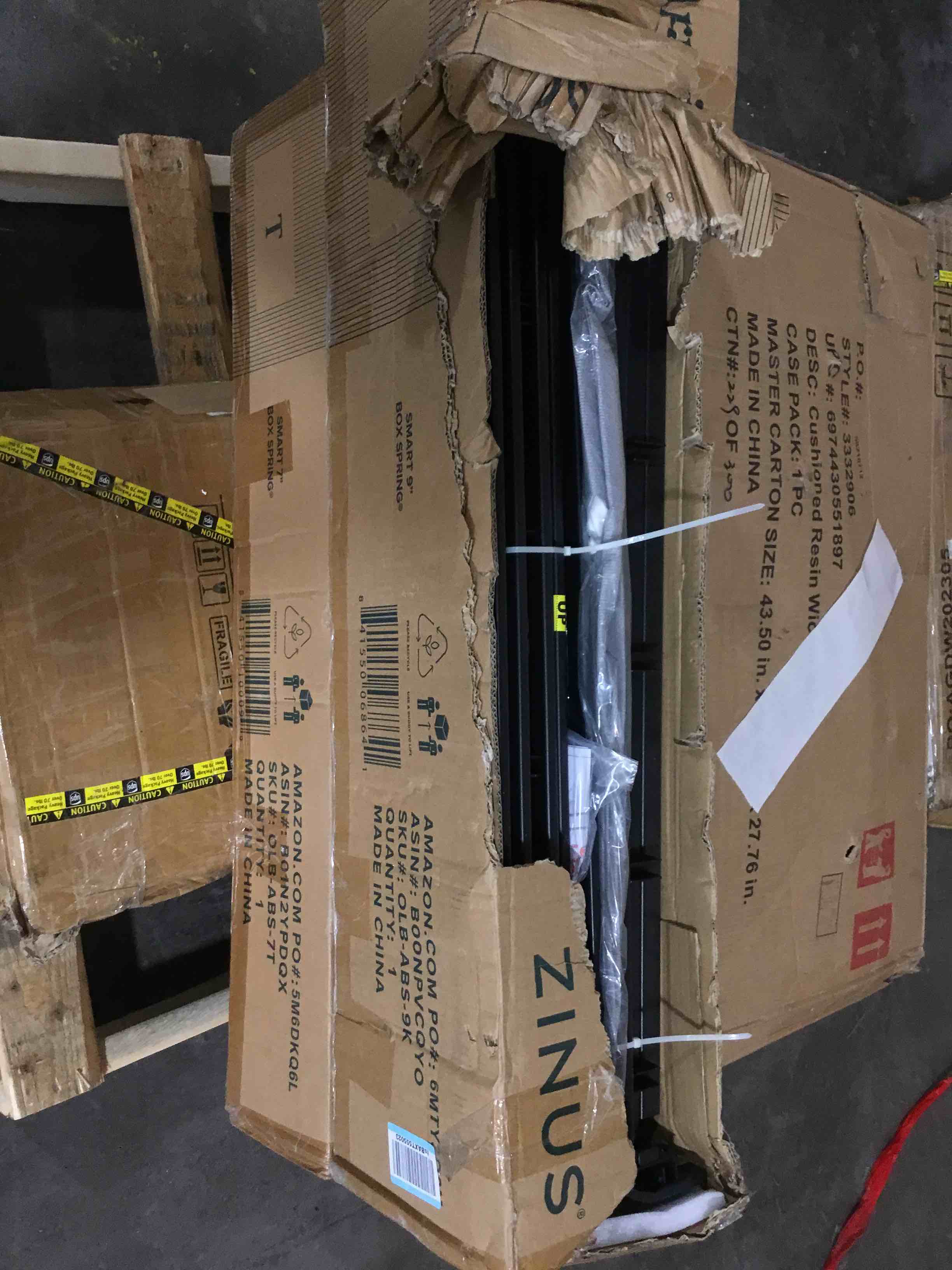 https://s3.amazonaws.com/lotting-images-prod/bidfta/YEL4028130_1696955301044.jpeg