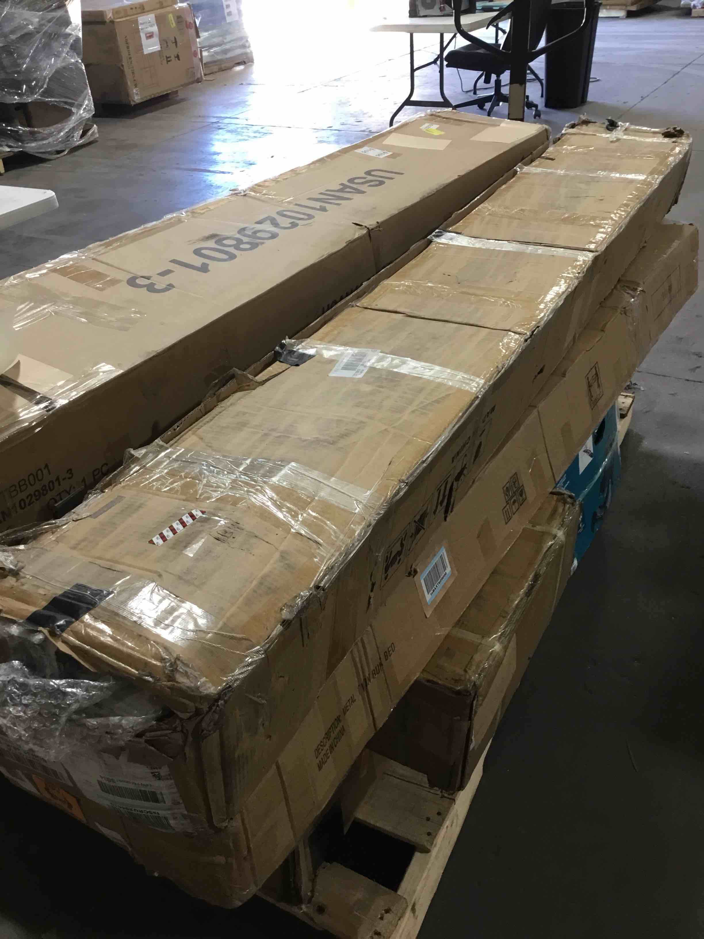 https://s3.amazonaws.com/lotting-images-prod/bidfta/YEL4028145_1696957116947.jpeg