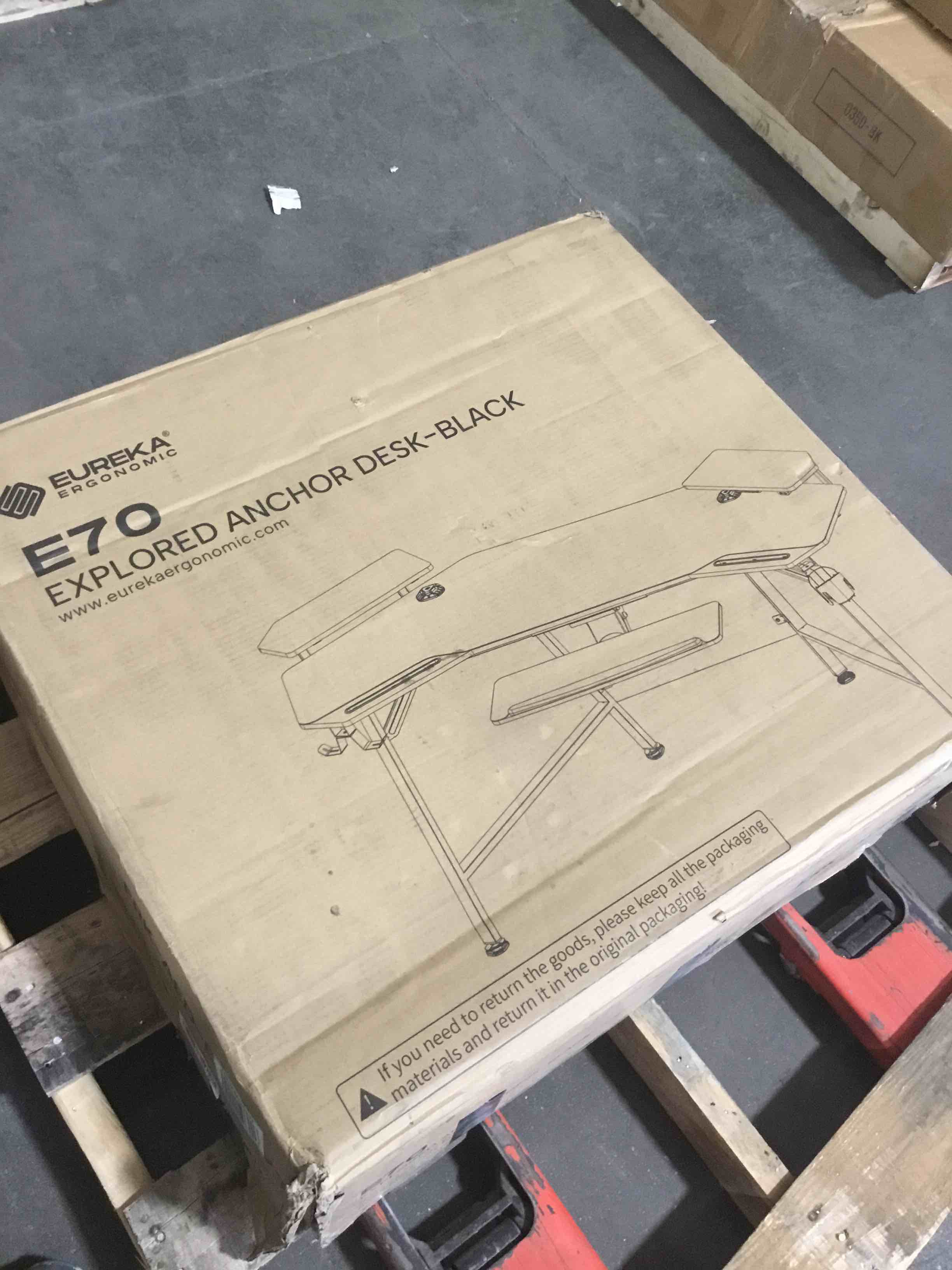 https://s3.amazonaws.com/lotting-images-prod/bidfta/YEL4028150_1696959438297.jpeg