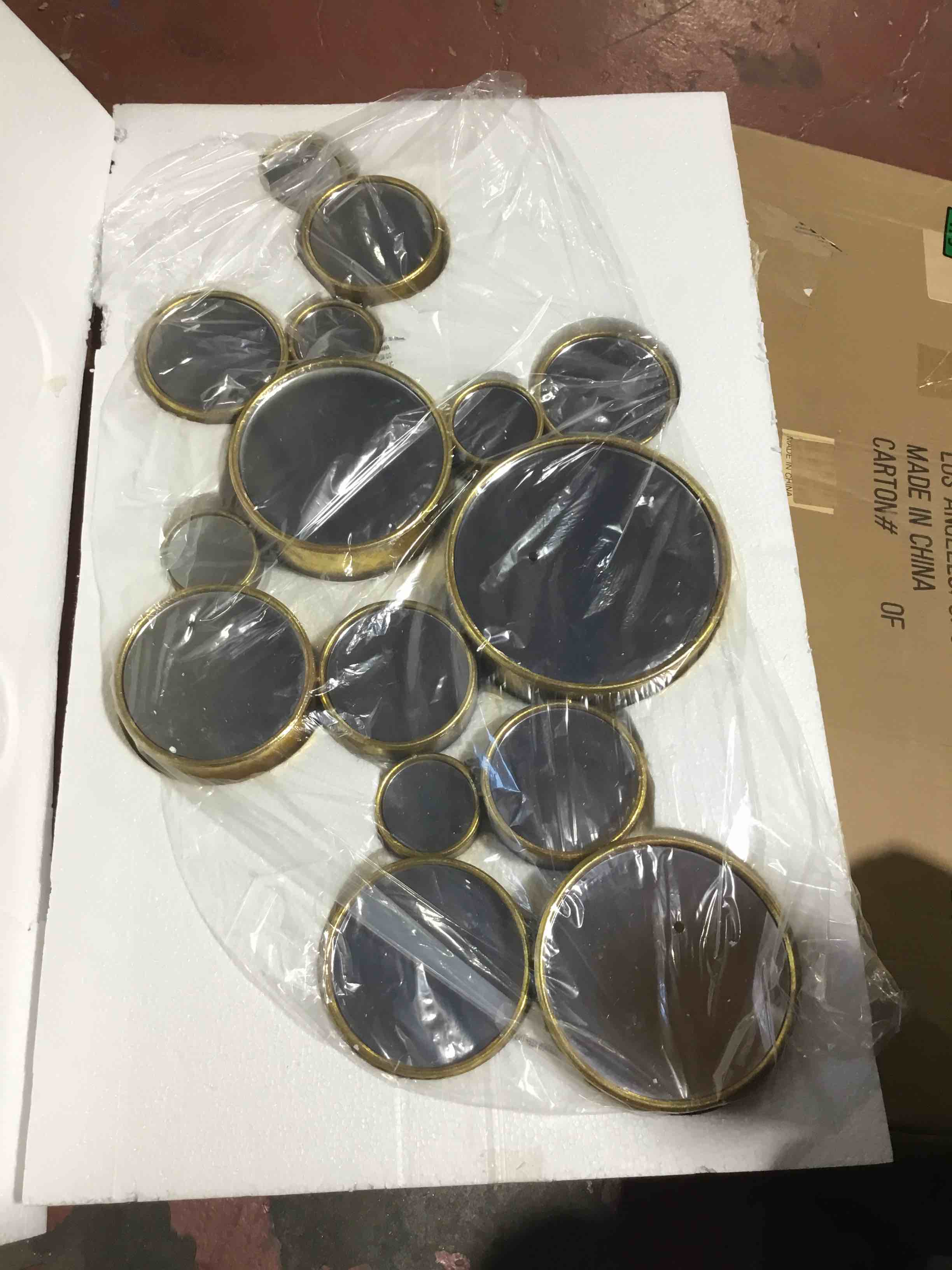 https://s3.amazonaws.com/lotting-images-prod/bidfta/YEL4029070_1702493548047.jpeg
