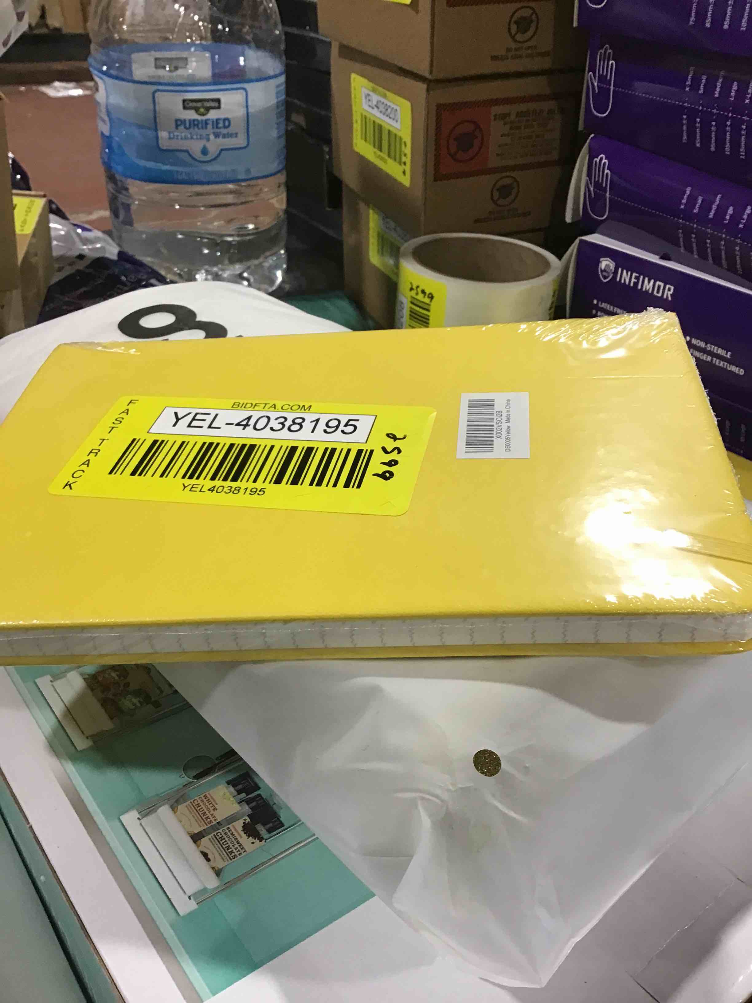 https://s3.amazonaws.com/lotting-images-prod/bidfta/YEL4038196_1688751379147.jpeg