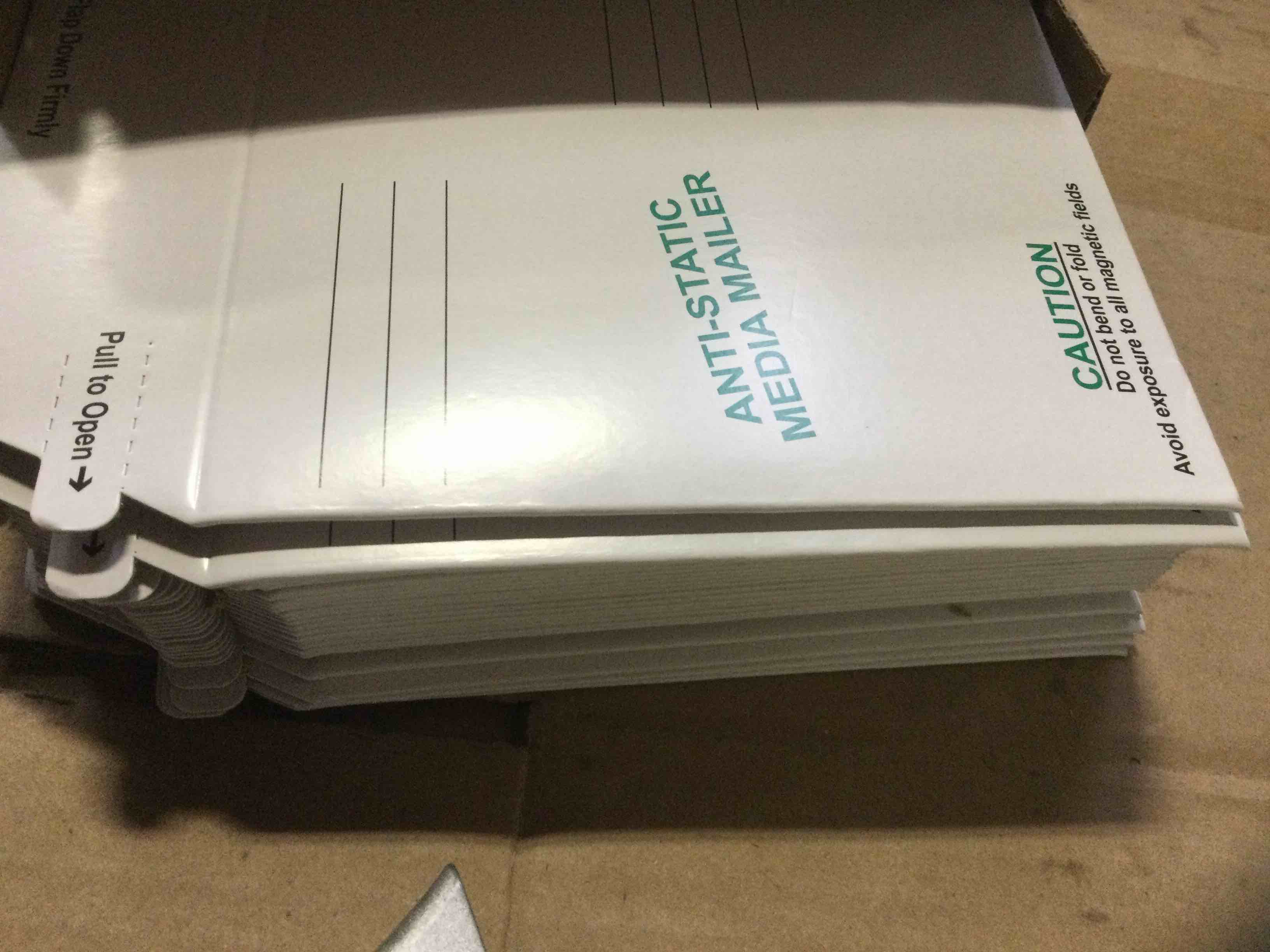 https://s3.amazonaws.com/lotting-images-prod/bidfta/YEL4069112_1670522887864.jpeg