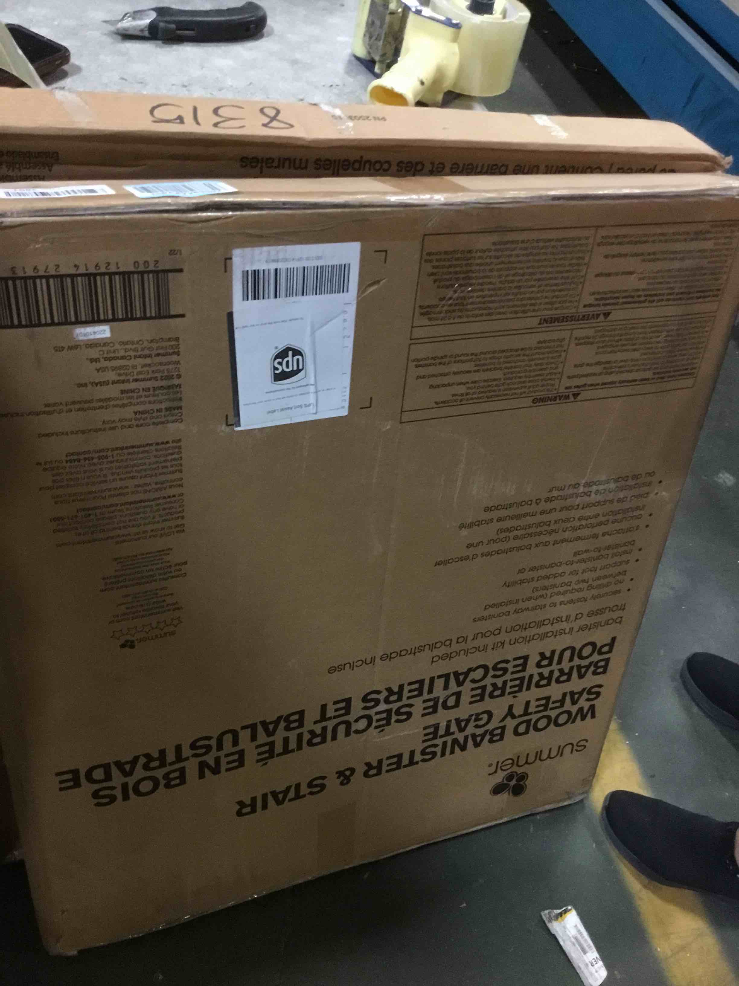 https://s3.amazonaws.com/lotting-images-prod/bidfta/YEL4071029_1670605312273.jpeg