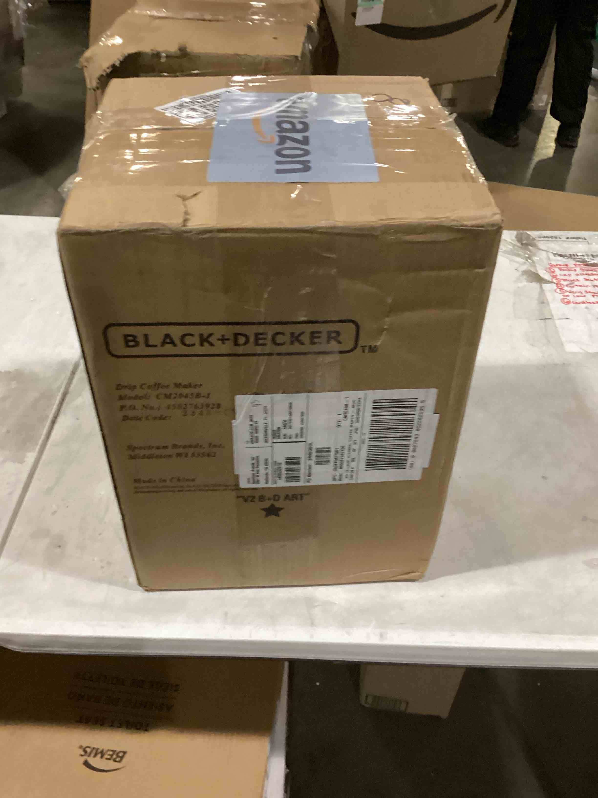 https://s3.amazonaws.com/lotting-images-prod/bidfta/YEL4076106_1709561395283.jpeg