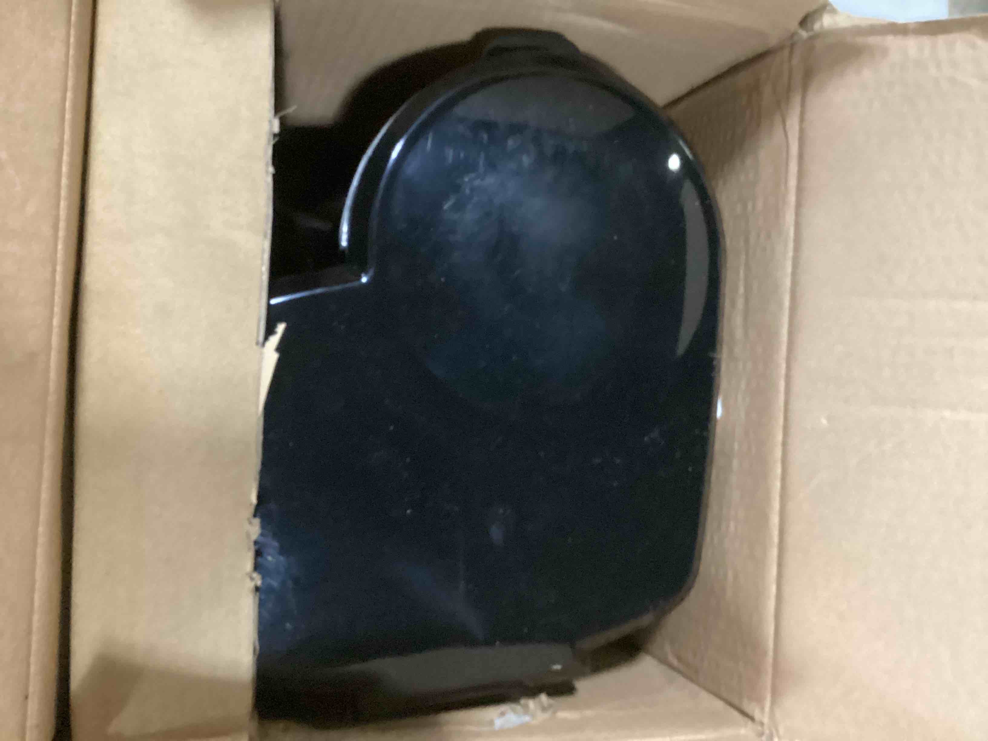 https://s3.amazonaws.com/lotting-images-prod/bidfta/YEL4076106_1709561434753.jpeg