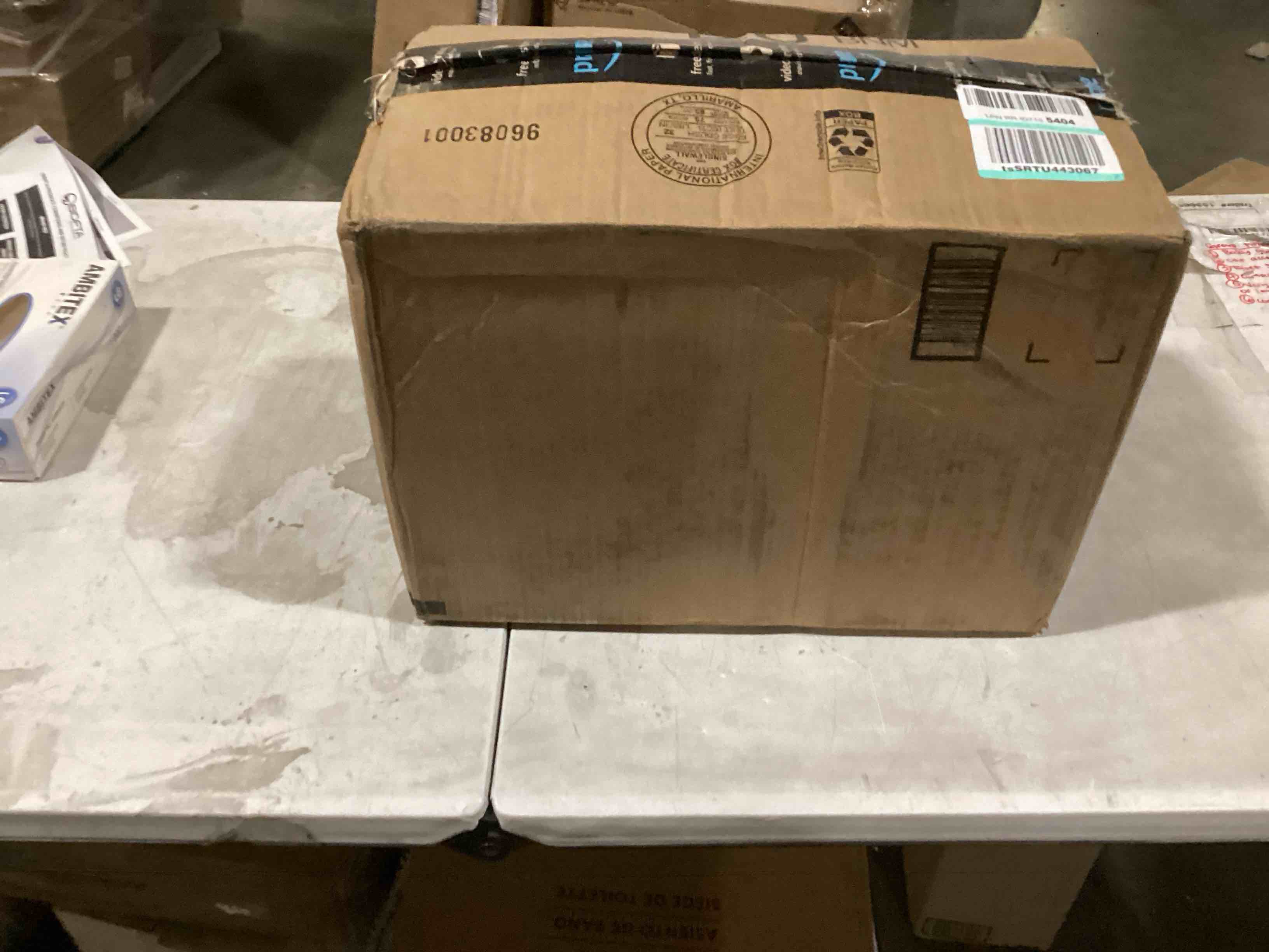 https://s3.amazonaws.com/lotting-images-prod/bidfta/YEL4076112_1709561842942.jpeg