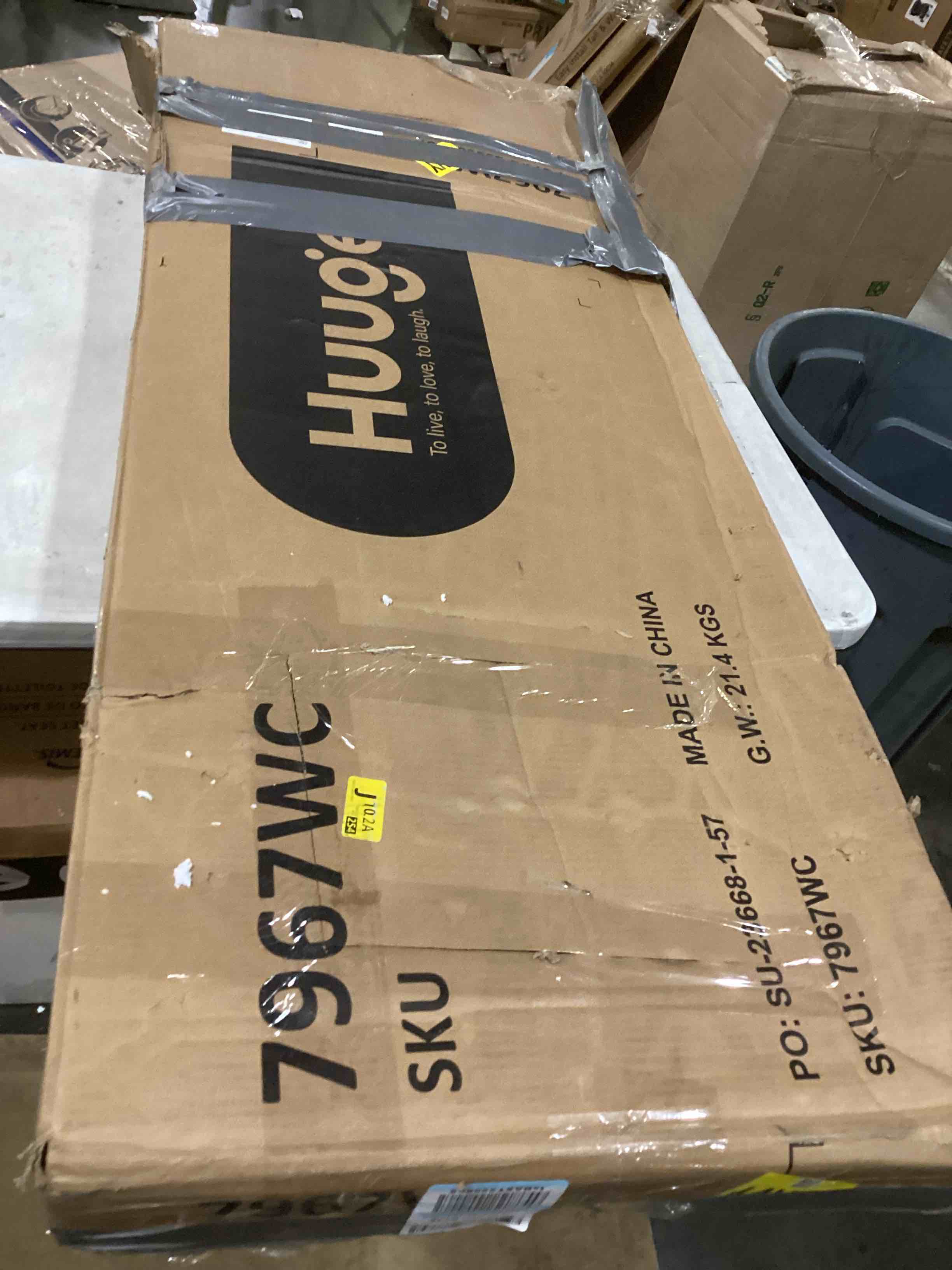 https://s3.amazonaws.com/lotting-images-prod/bidfta/YEL4076291_1709657780527.jpeg
