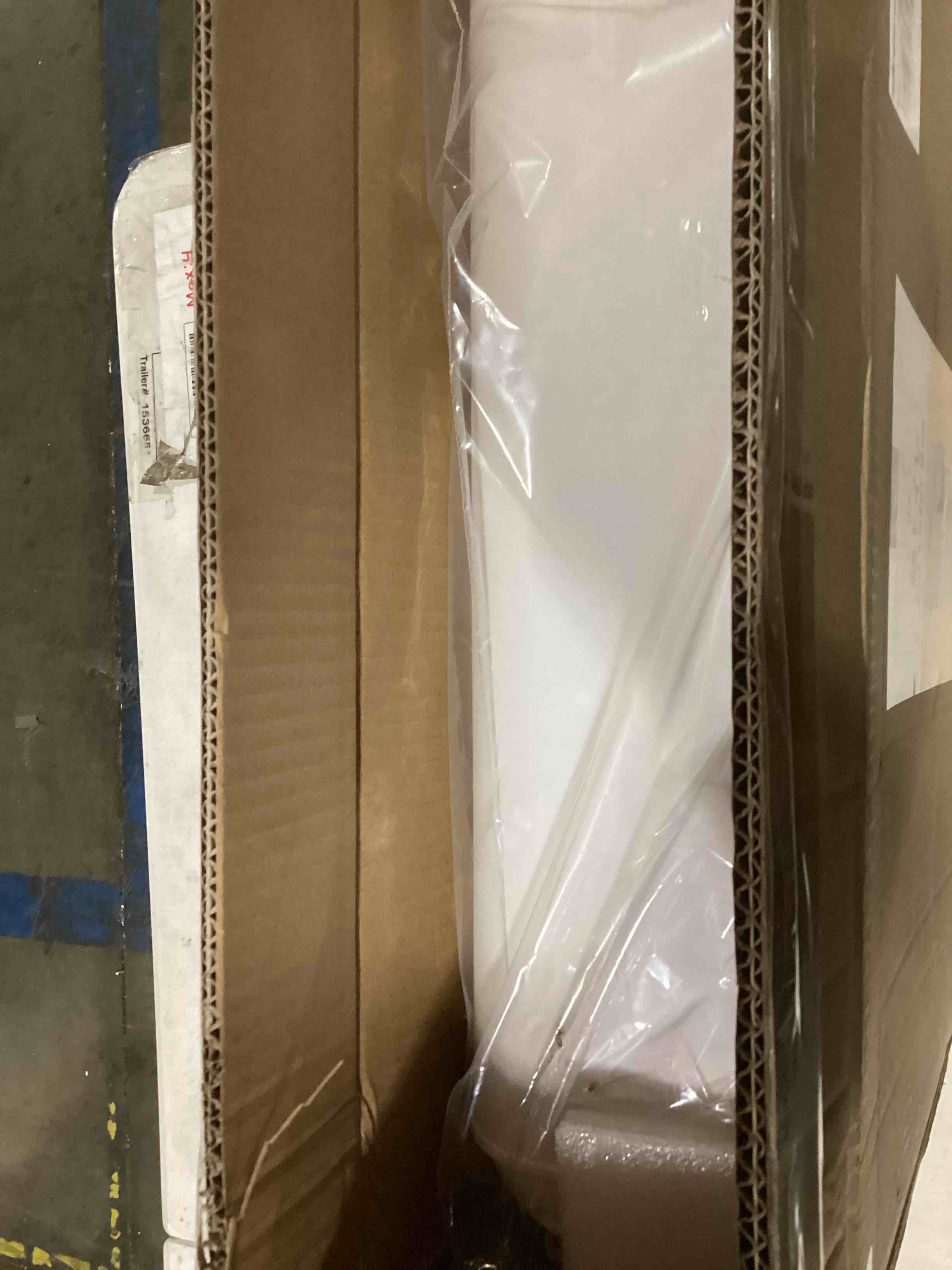 https://s3.amazonaws.com/lotting-images-prod/bidfta/YEL4076747_1710250975948.jpeg