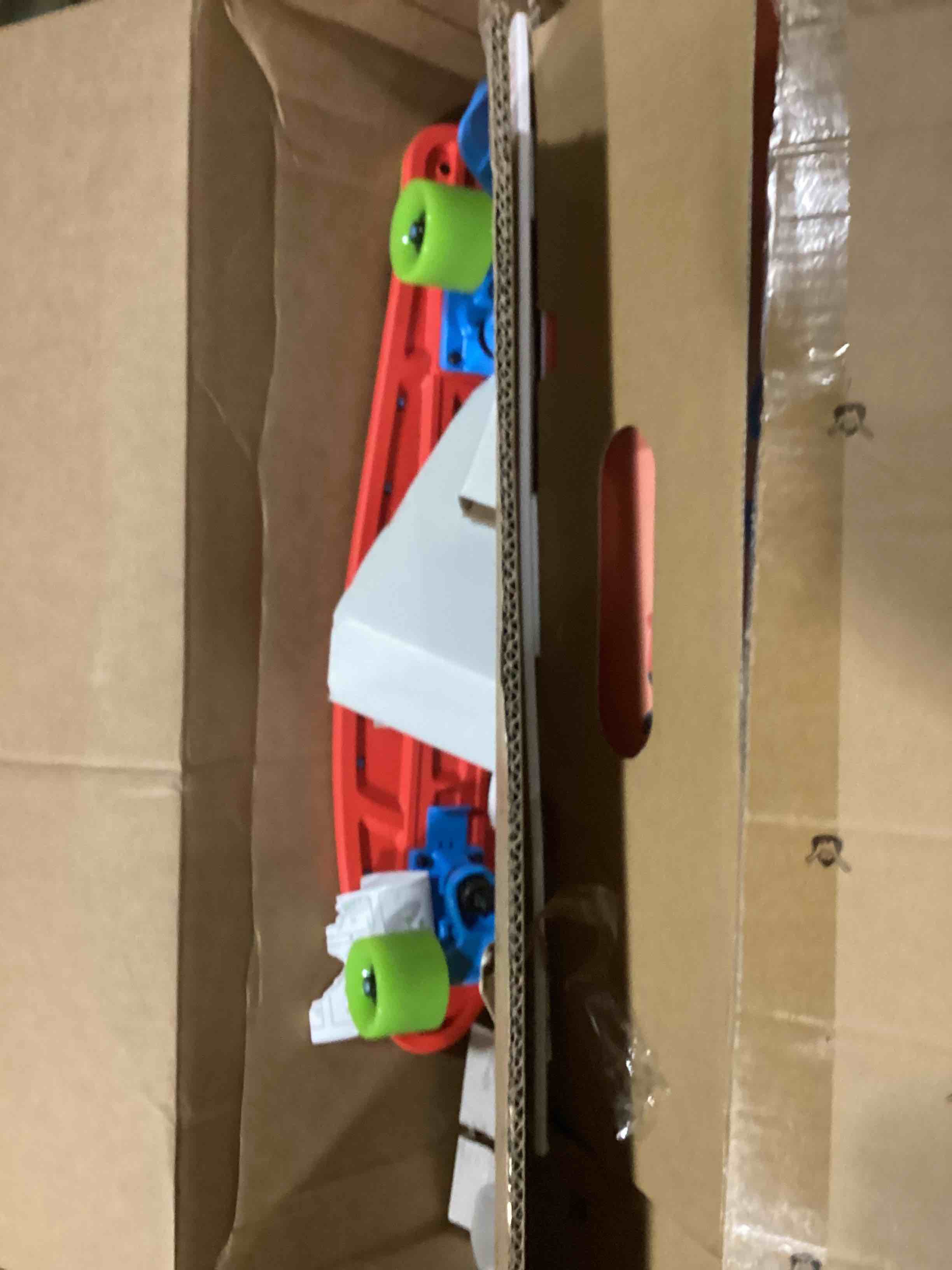 https://s3.amazonaws.com/lotting-images-prod/bidfta/YEL4076754_1710250038027.jpeg