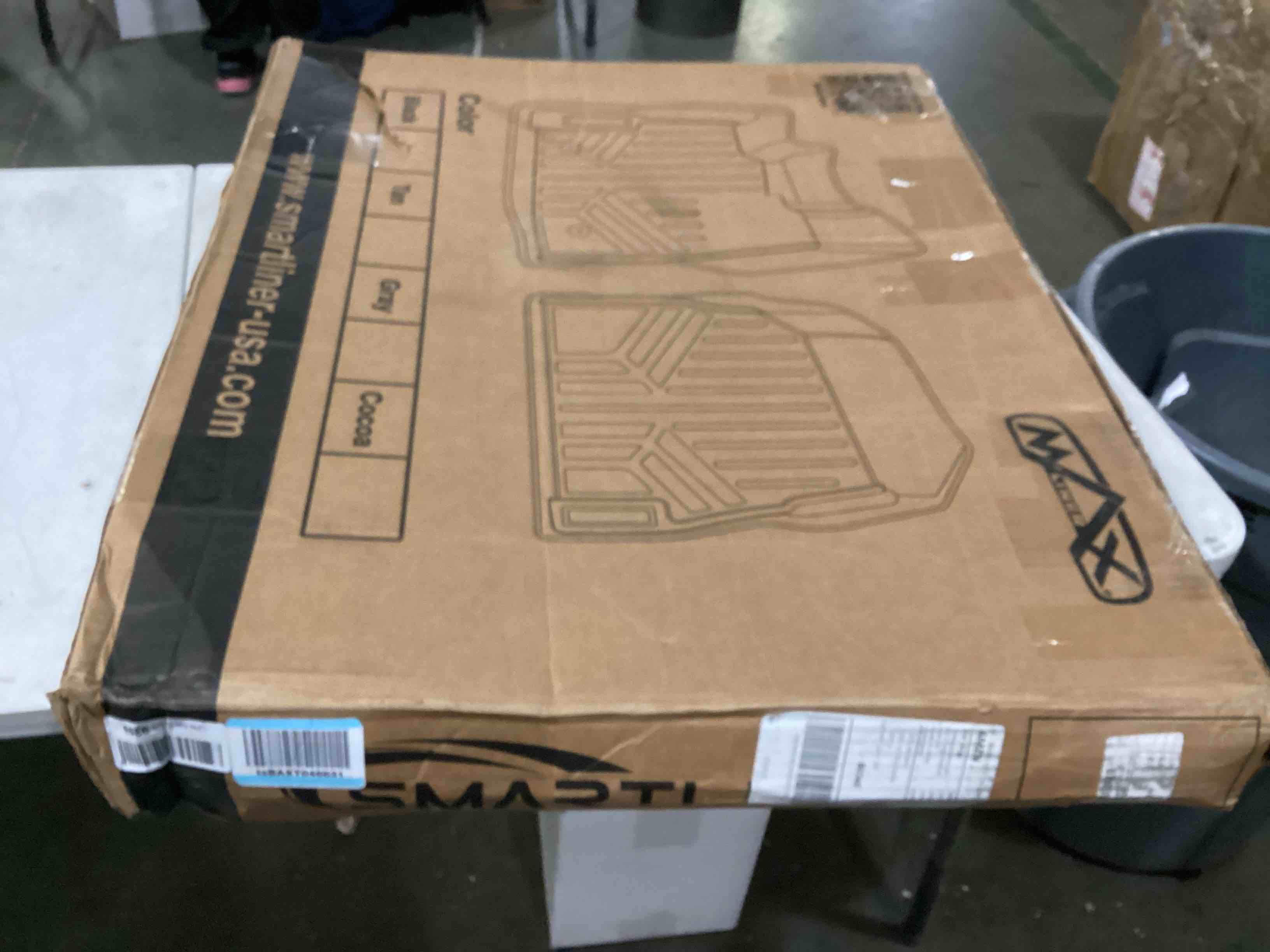 https://s3.amazonaws.com/lotting-images-prod/bidfta/YEL4076932_1710354037296.jpeg