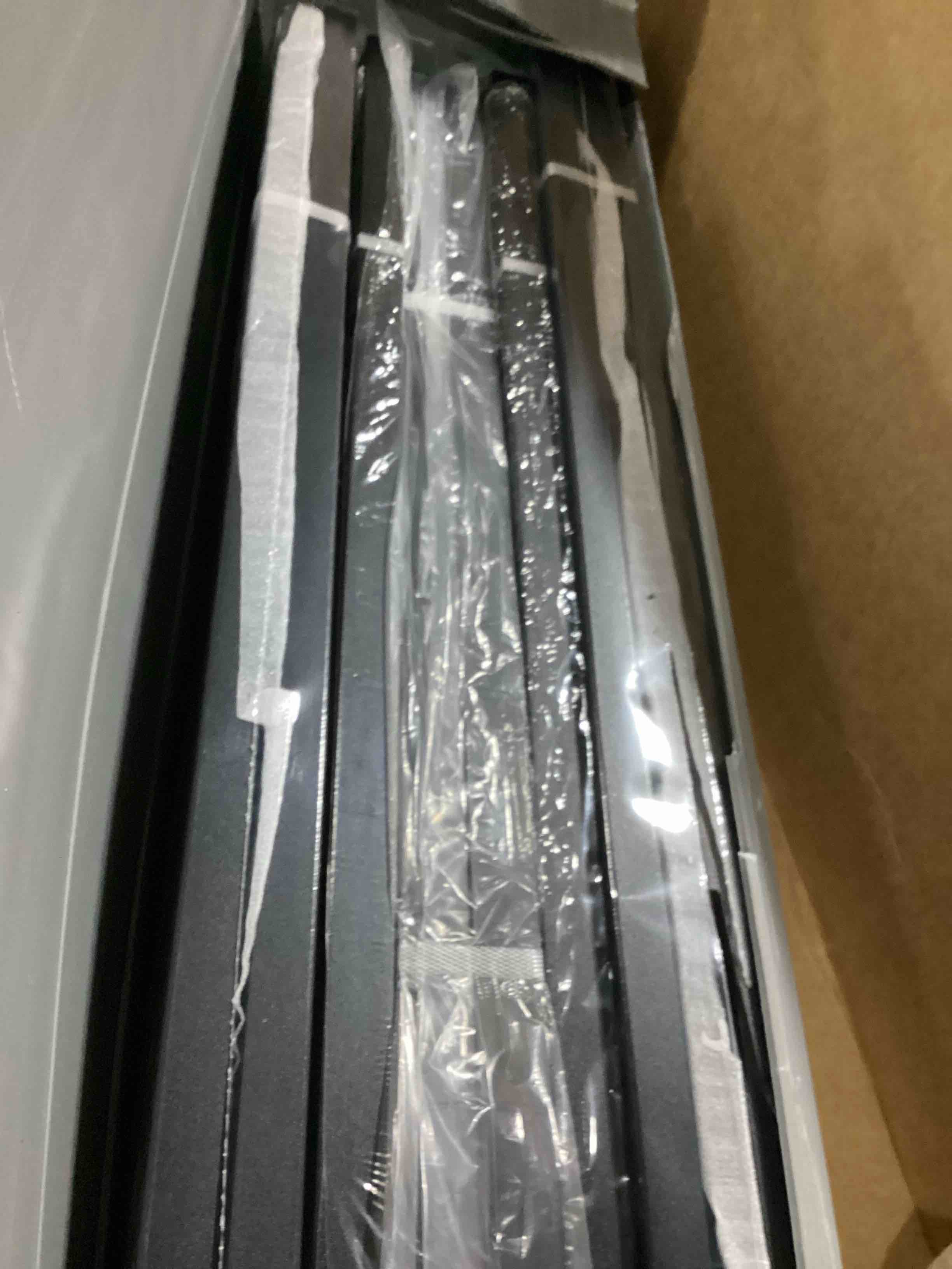 https://s3.amazonaws.com/lotting-images-prod/bidfta/YEL4077514_1709404826727.jpeg