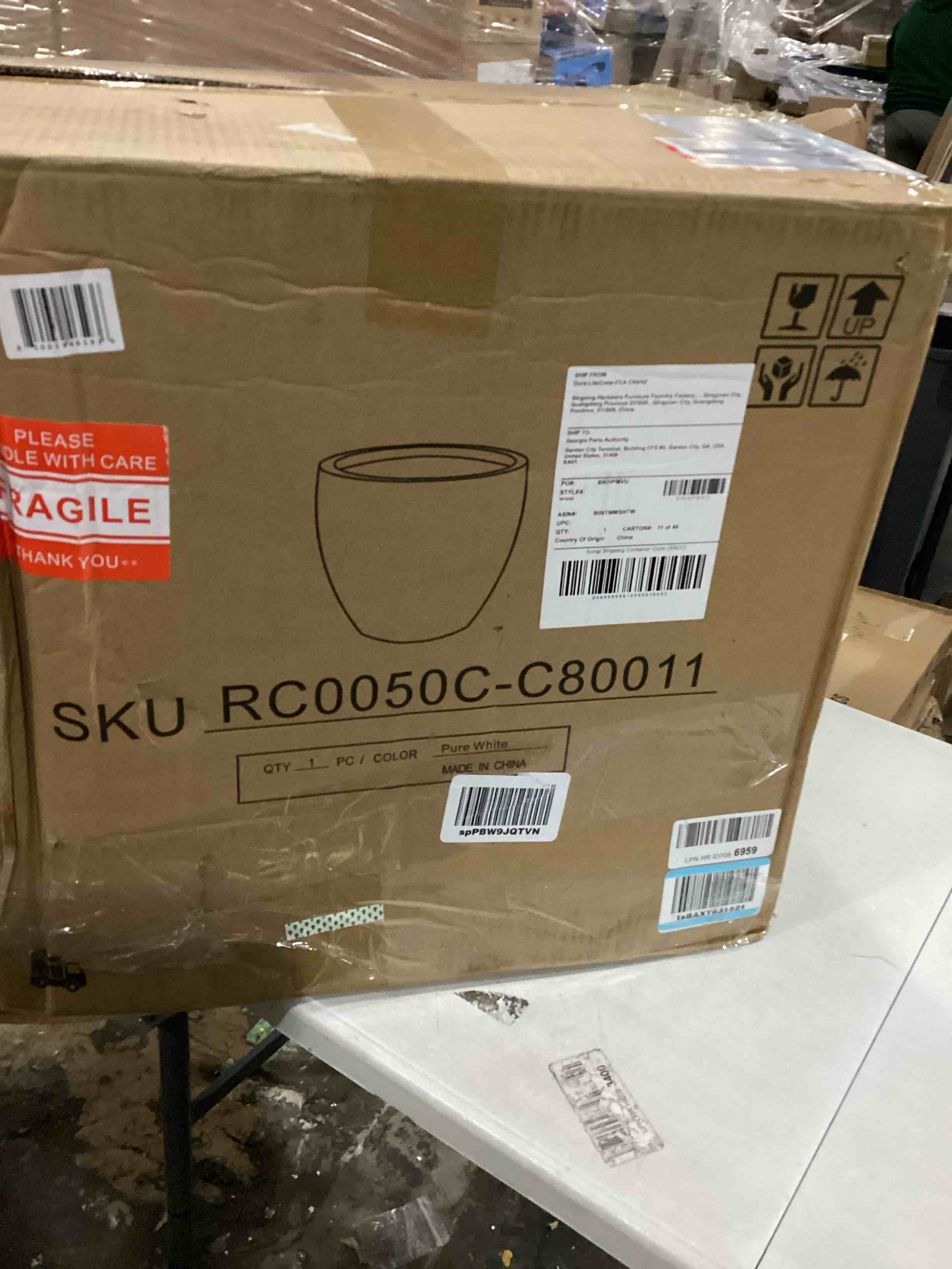 https://s3.amazonaws.com/lotting-images-prod/bidfta/YEL4078124_1710007178376.jpeg