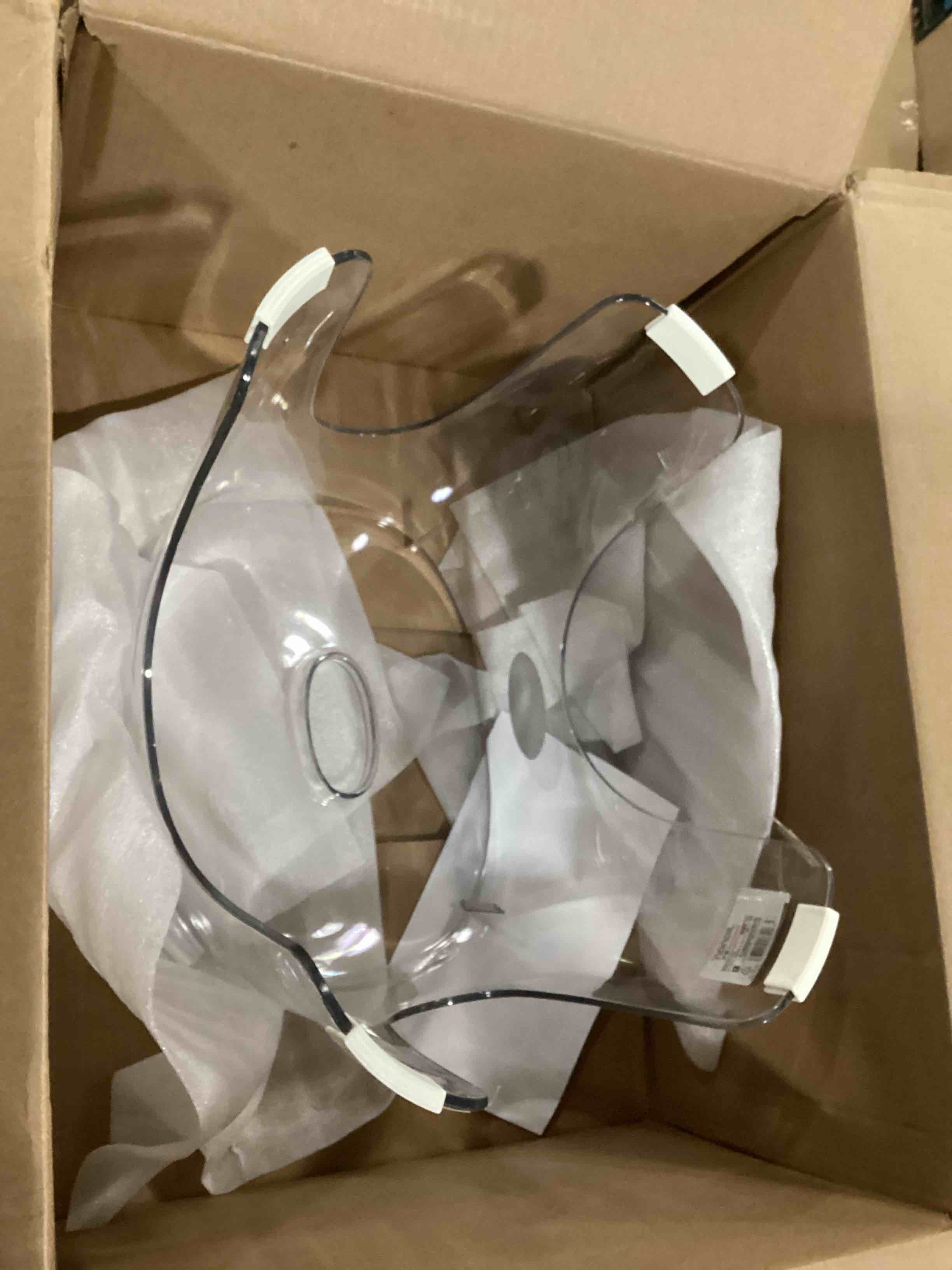 https://s3.amazonaws.com/lotting-images-prod/bidfta/YEL4078434_1710596521509.jpeg