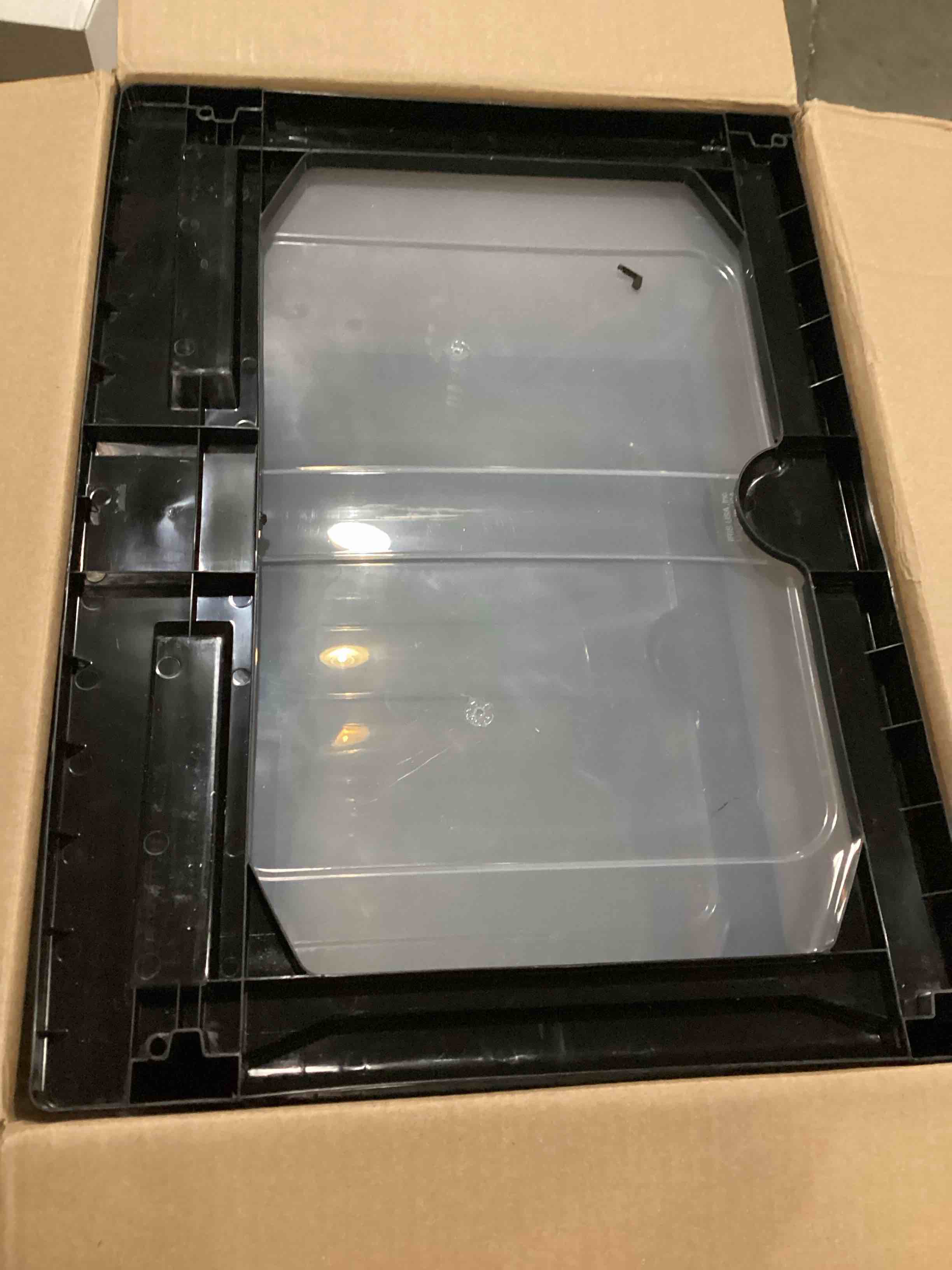 https://s3.amazonaws.com/lotting-images-prod/bidfta/YEL4078974_1708966449702.jpeg