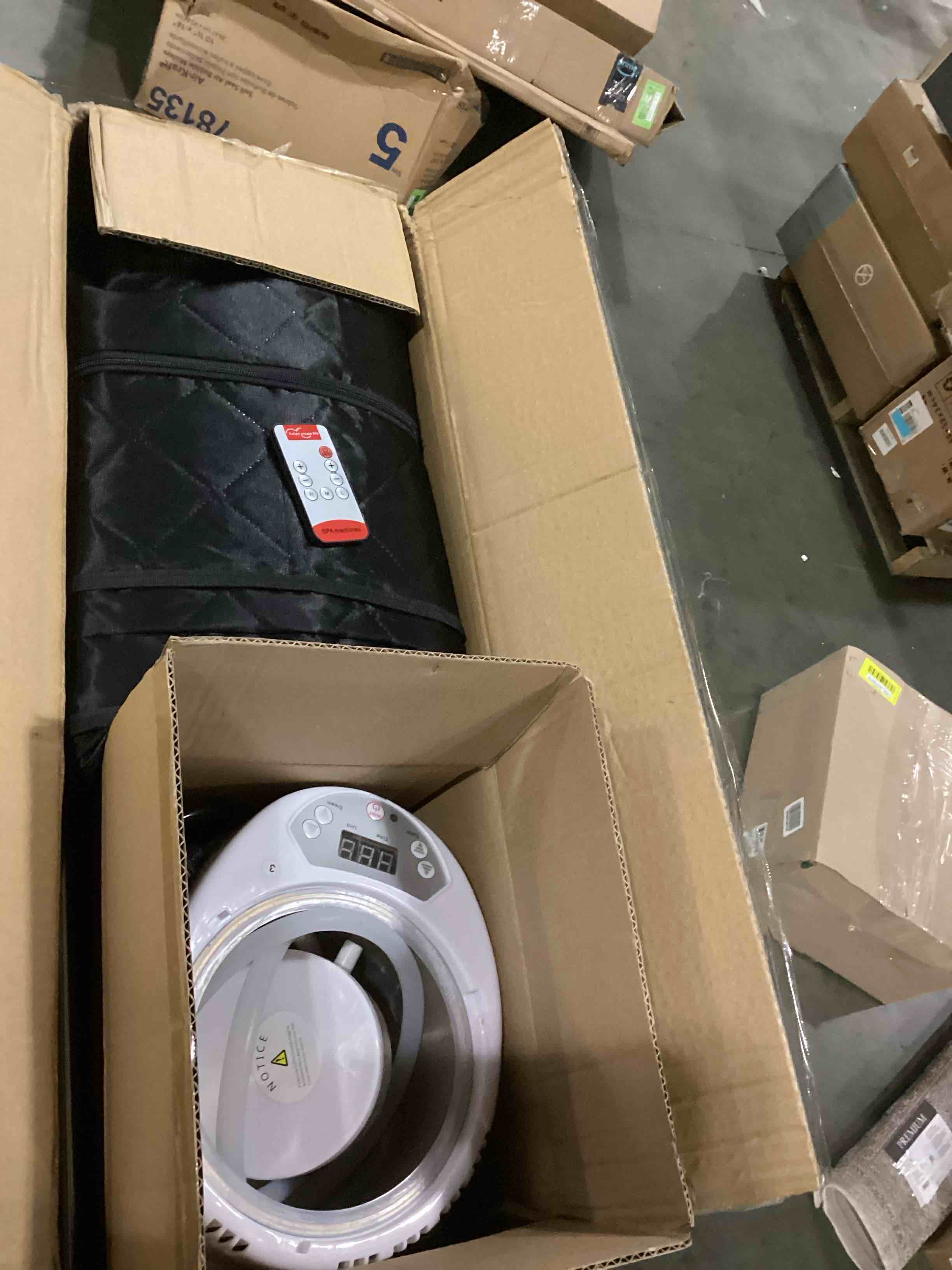 https://s3.amazonaws.com/lotting-images-prod/bidfta/YEL4079581_1709740742107.jpeg