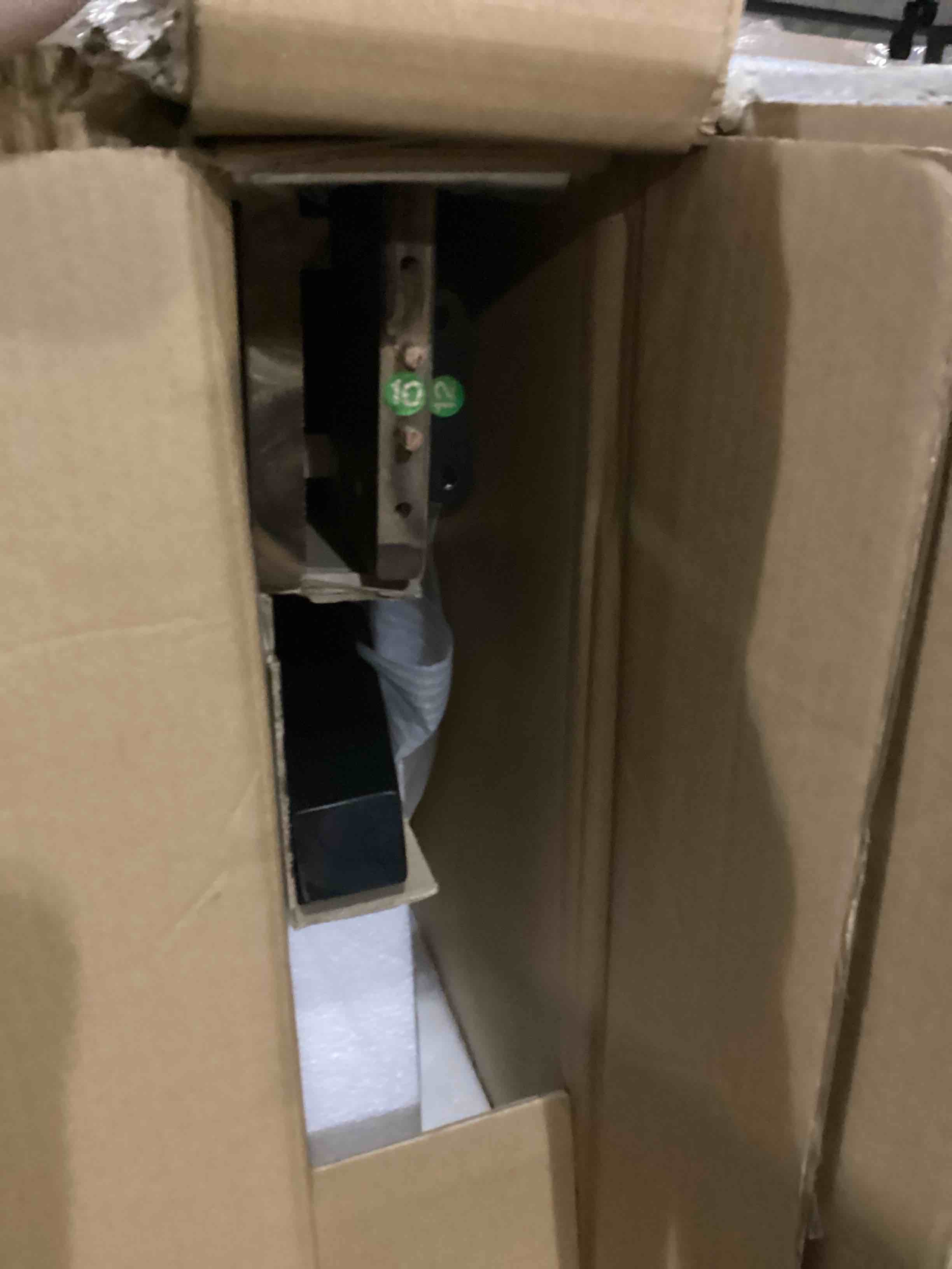 https://s3.amazonaws.com/lotting-images-prod/bidfta/YEL4080266_1710856061732.jpeg