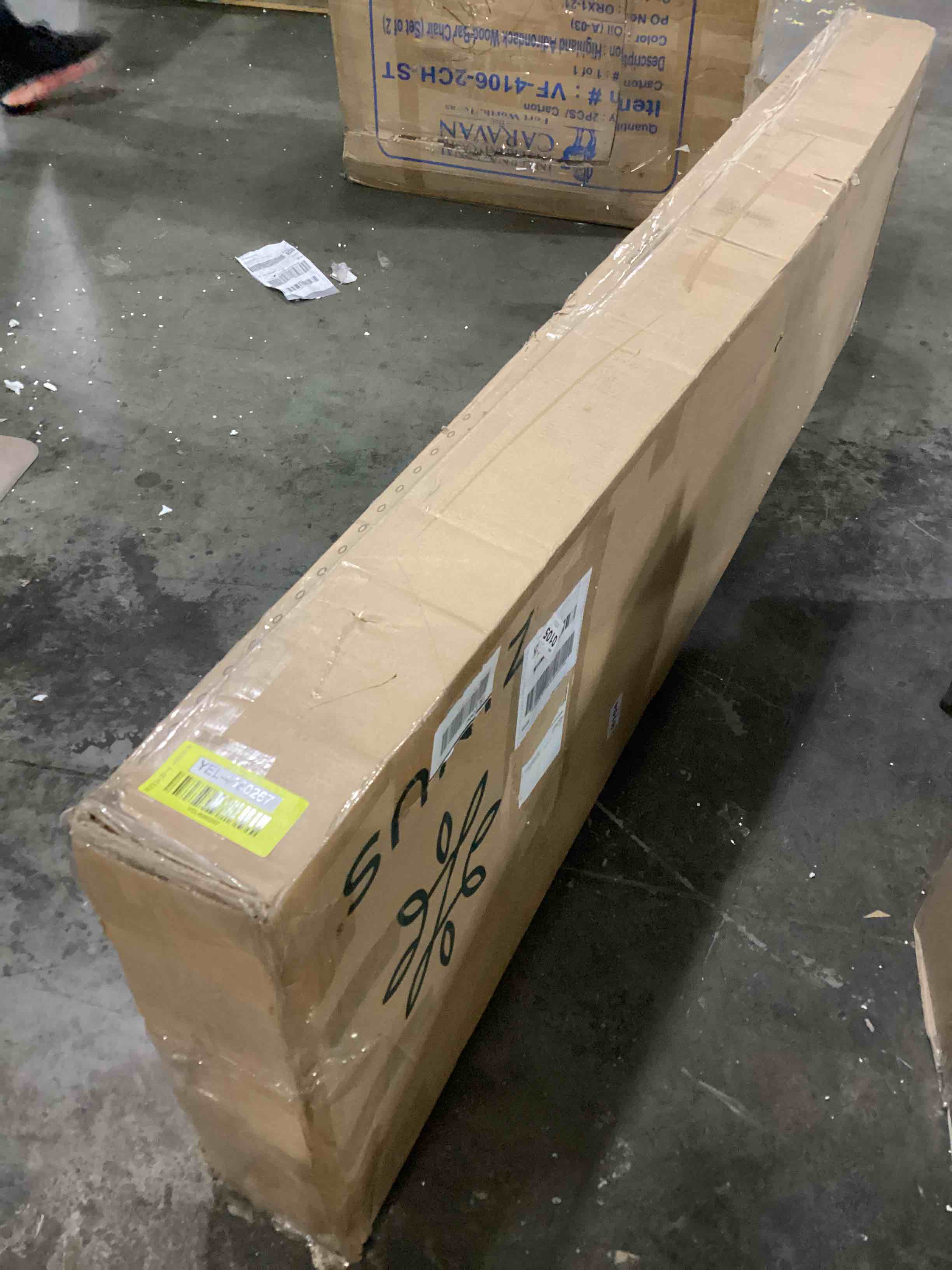 https://s3.amazonaws.com/lotting-images-prod/bidfta/YEL4080266_1710856126814.jpeg